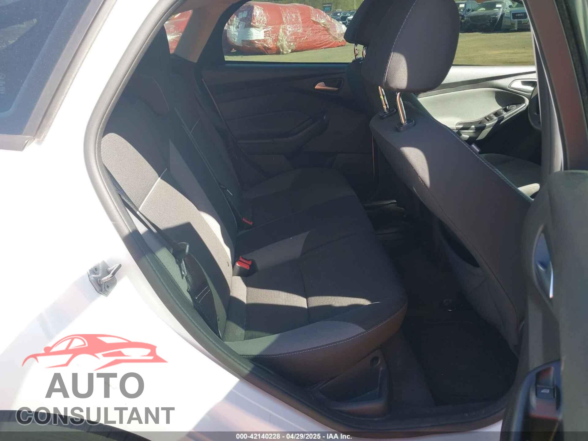 FORD FOCUS 2013 - 1FADP3K26DL262144