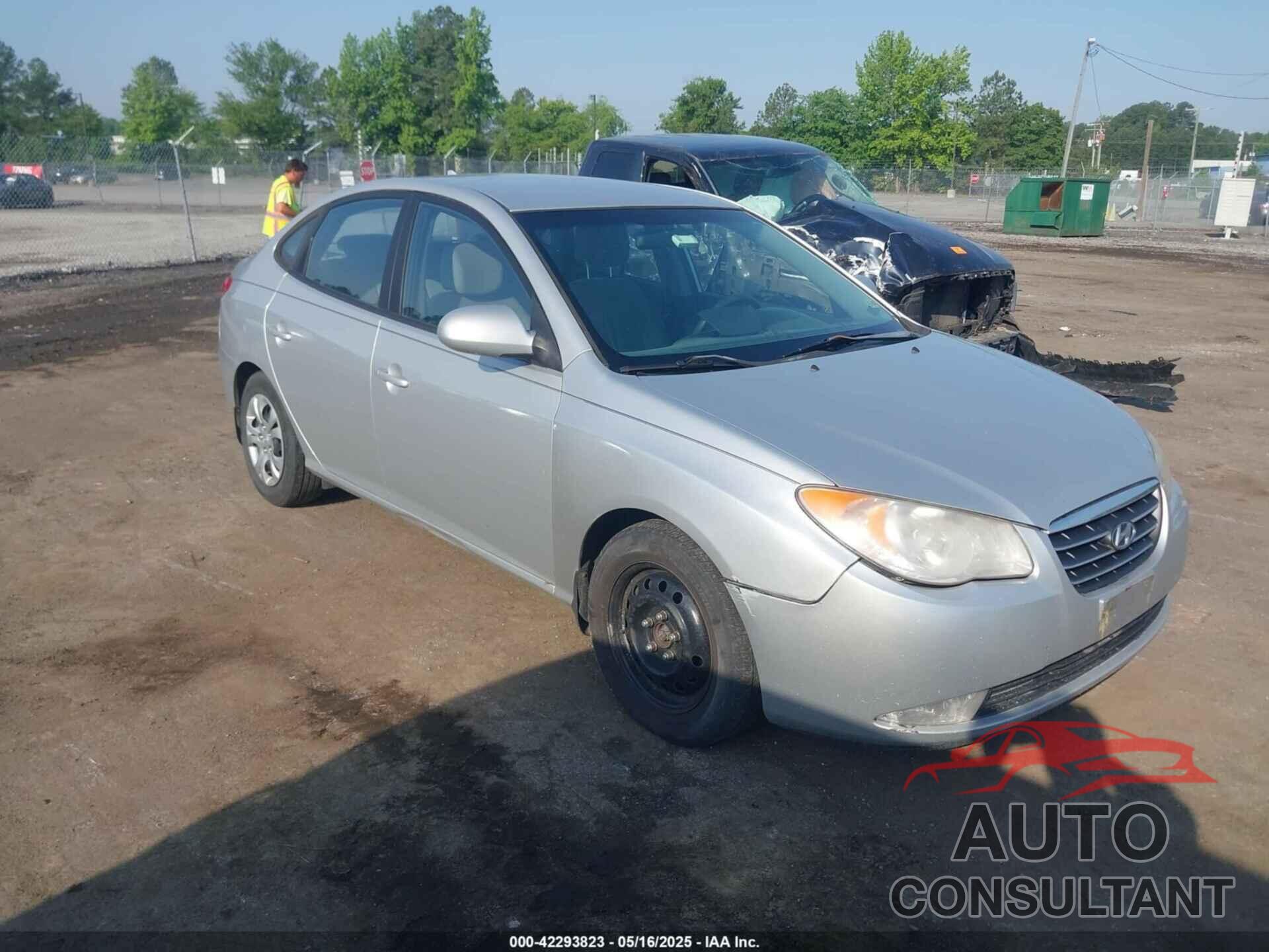 HYUNDAI ELANTRA 2010 - KMHDU4AD8AU874259