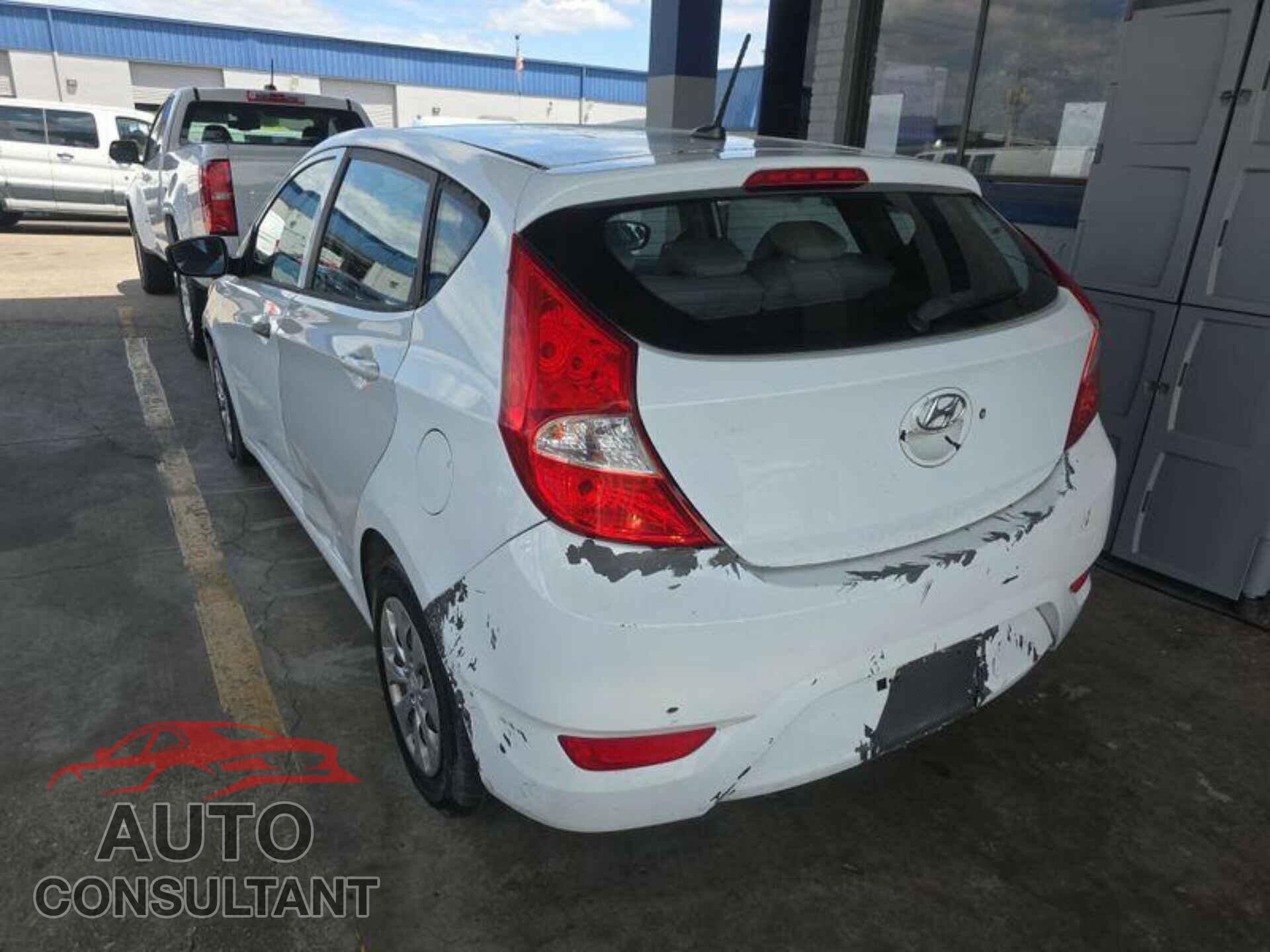 HYUNDAI ACCENT 2017 - KMHCT5AE9HU350139