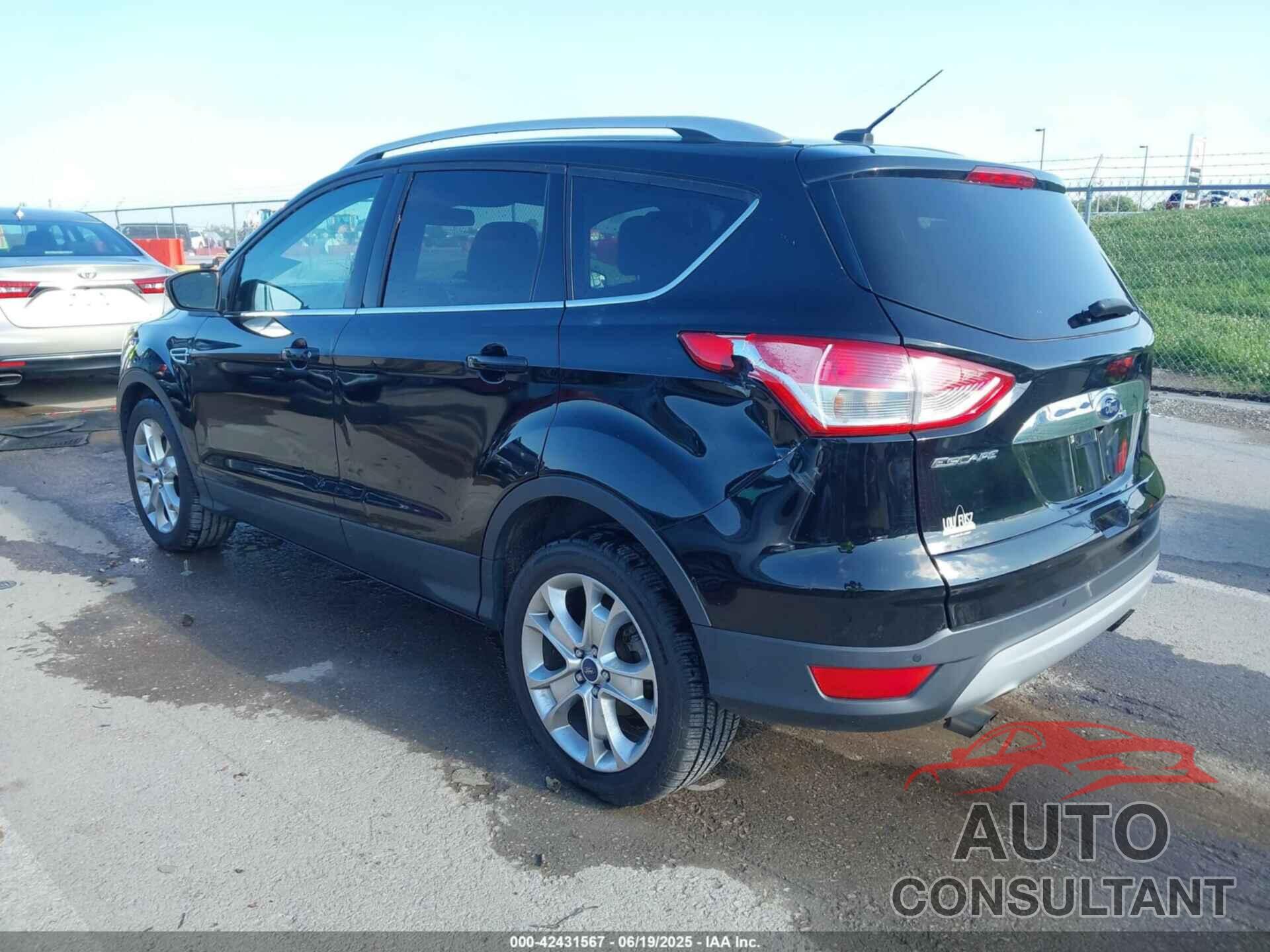 FORD ESCAPE 2016 - 1FMCU9J97GUC21242