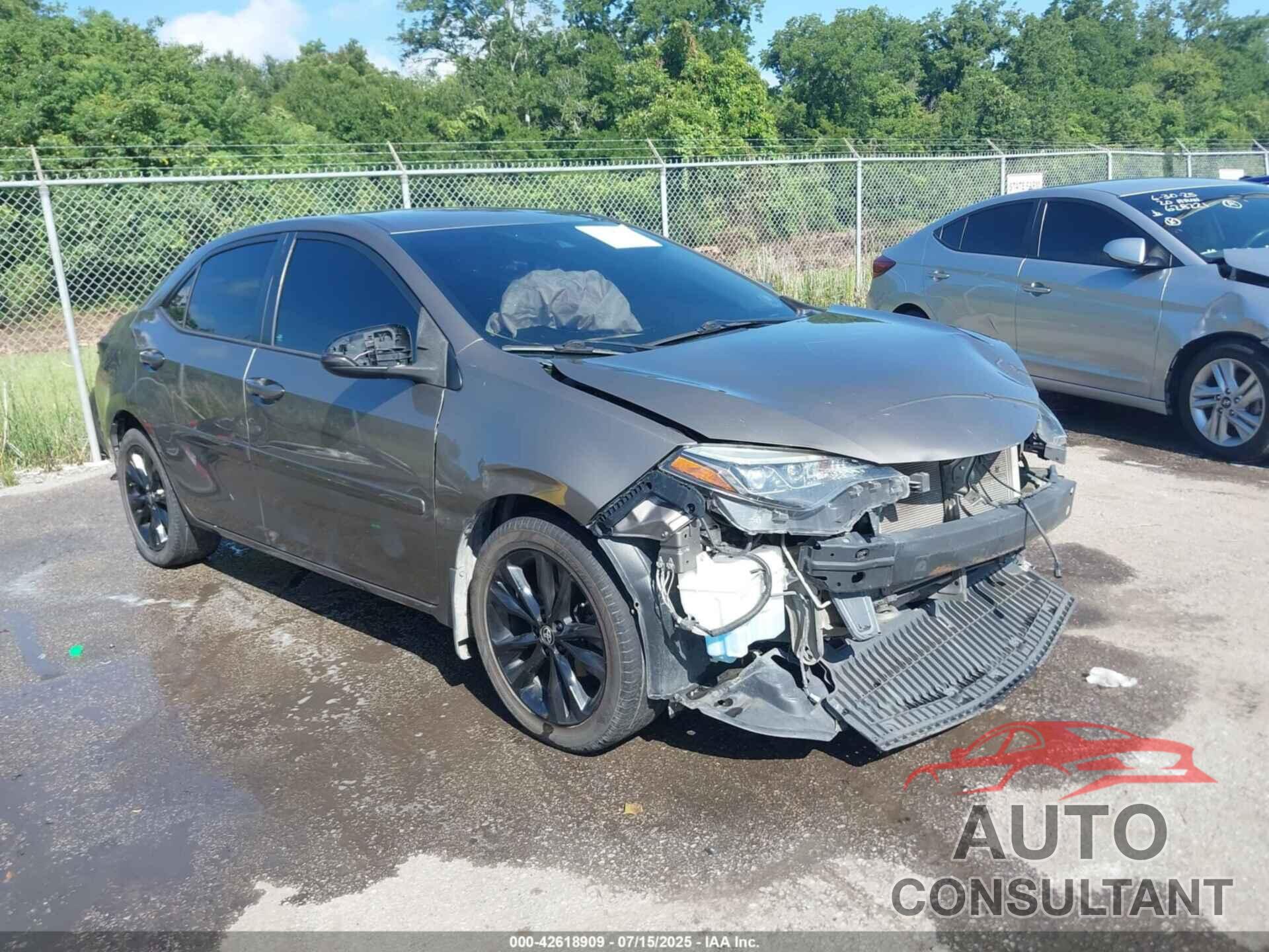 TOYOTA COROLLA 2018 - 5YFBURHE3JP745981