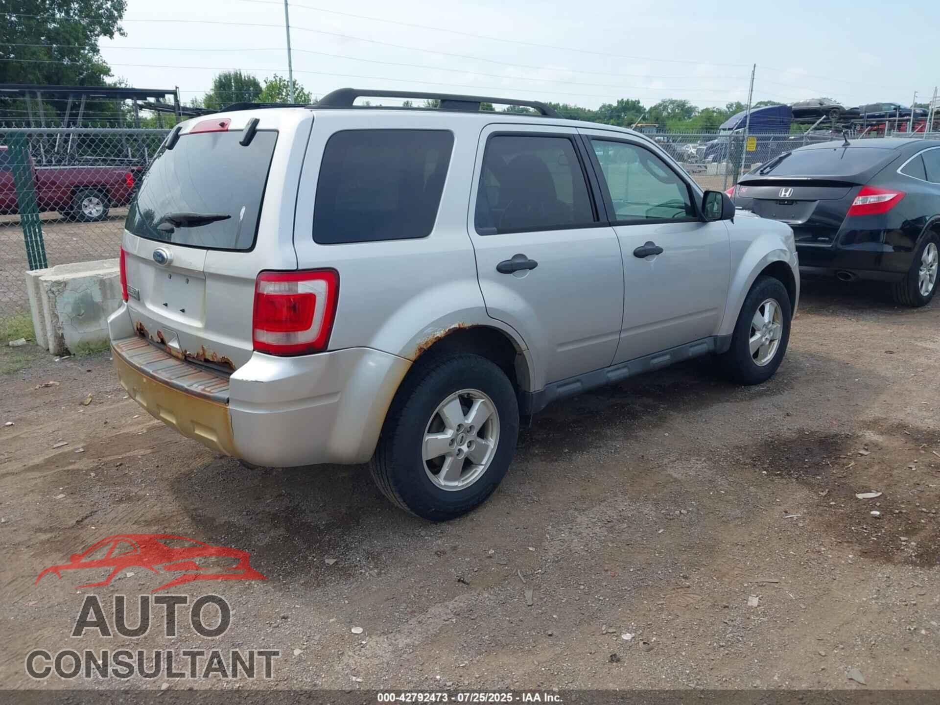 FORD ESCAPE 2011 - 1FMCU0D79BKB12064