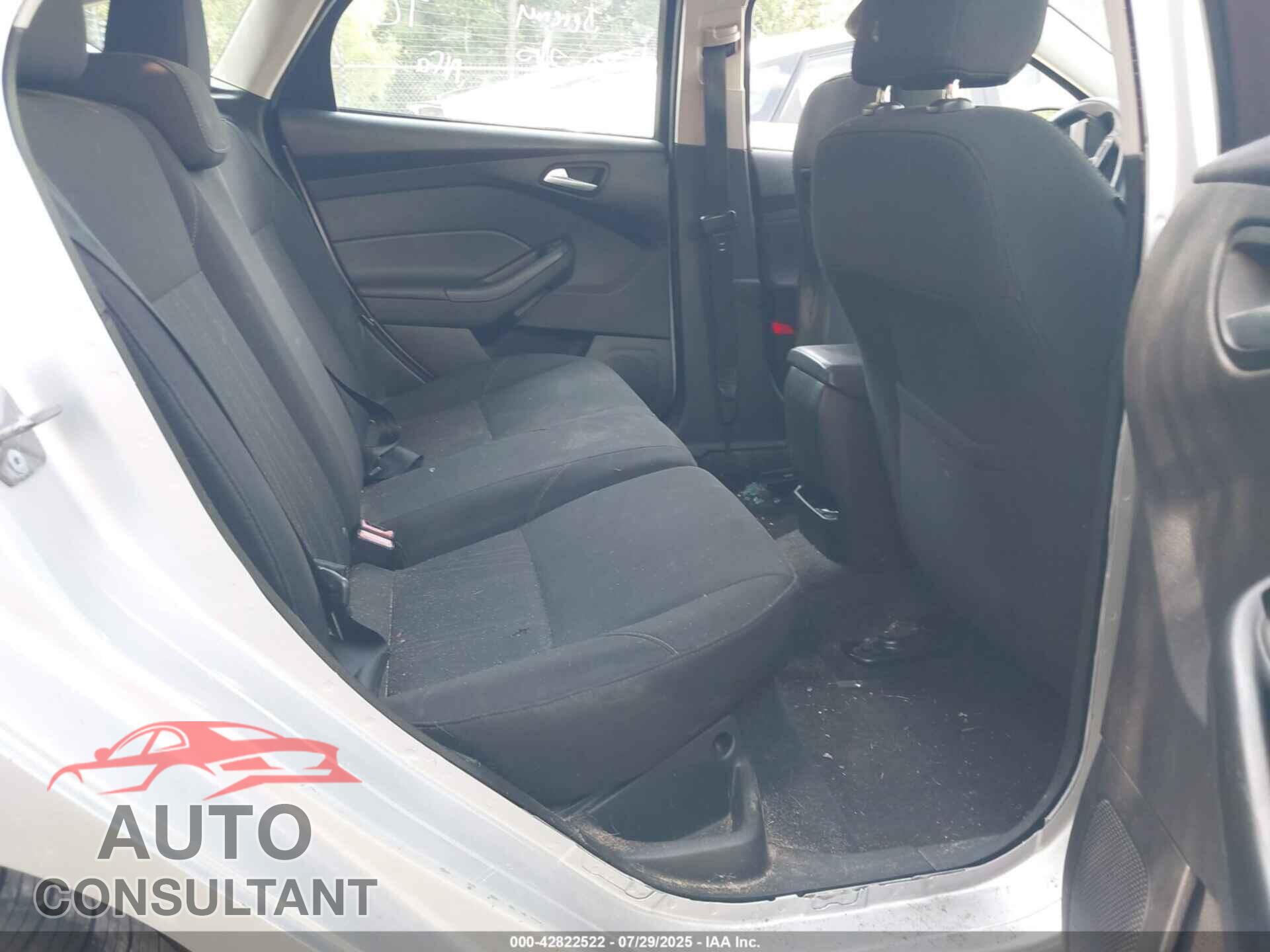 FORD FOCUS 2016 - 1FADP3K24GL277049