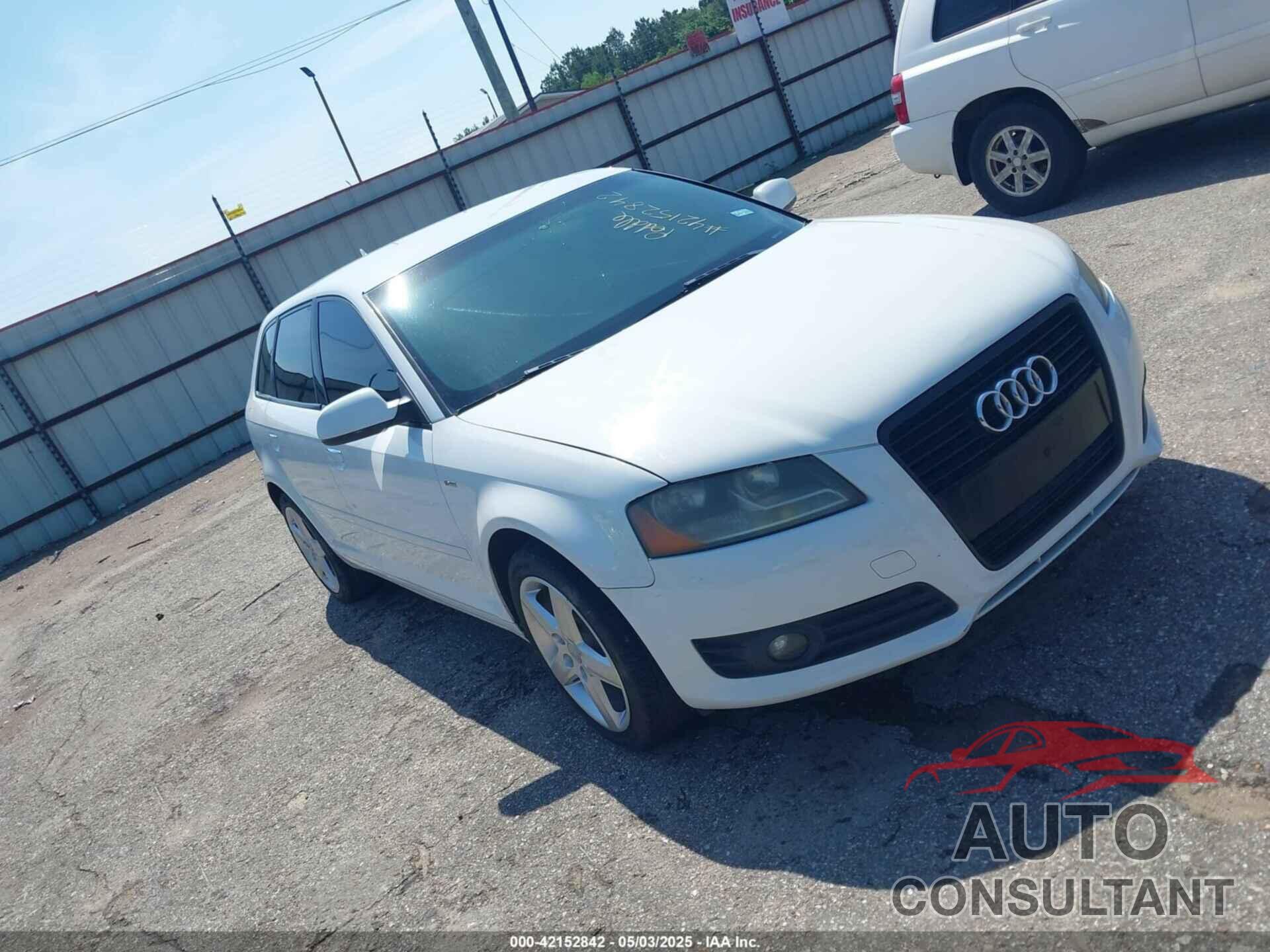 AUDI A3 2011 - WAUBJBFM8BA059643