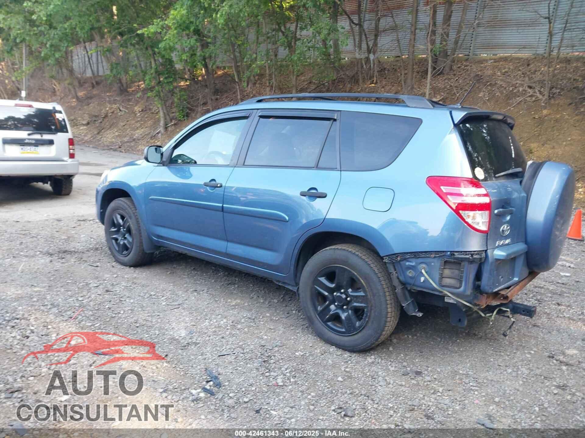 TOYOTA RAV4 2011 - JTMBF4DV9BD039959