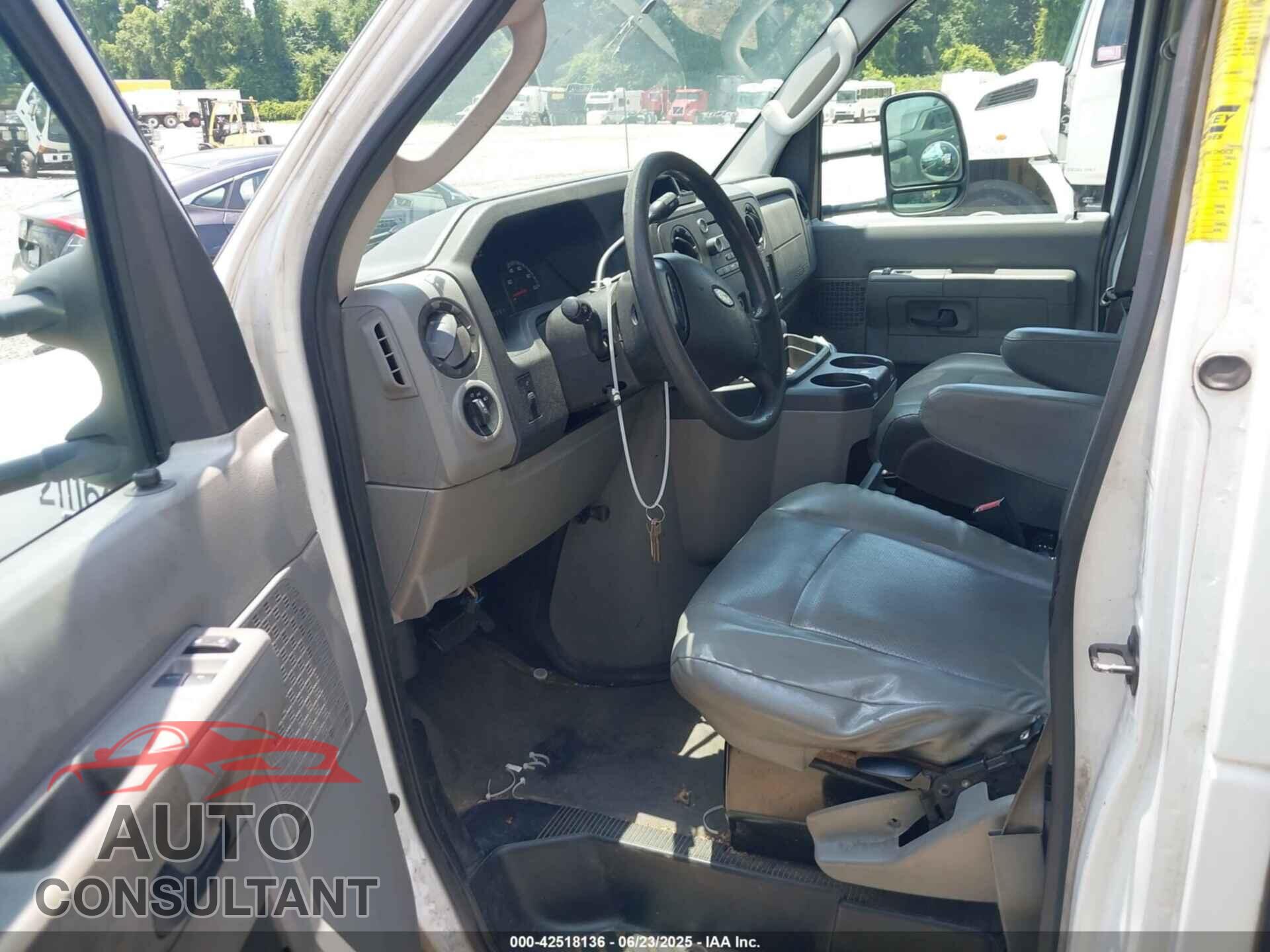 FORD E-450 CUTAWAY 2011 - 1FDXE4FL3BDA46616