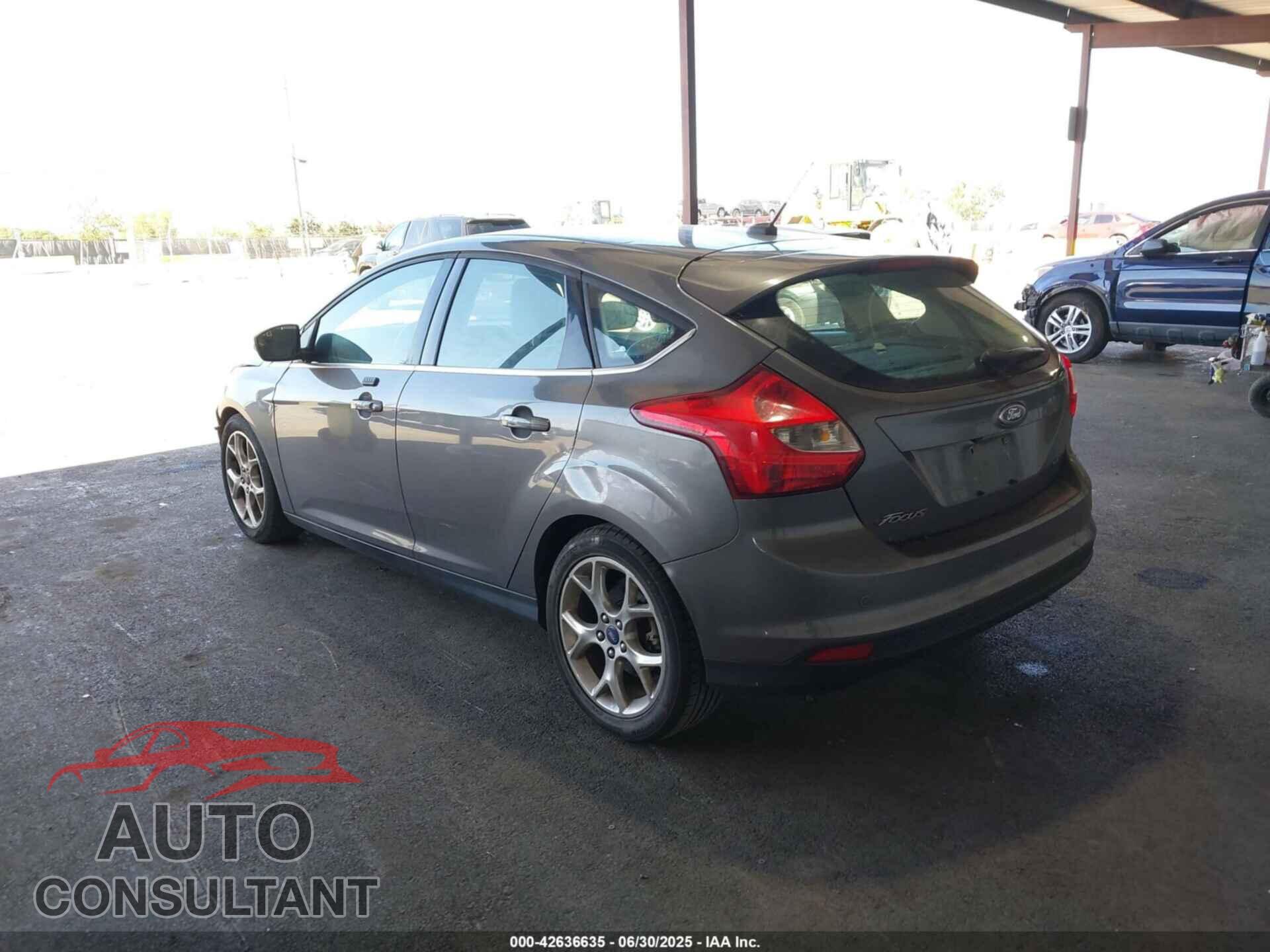 FORD FOCUS 2012 - 1FAHP3M27CL362850
