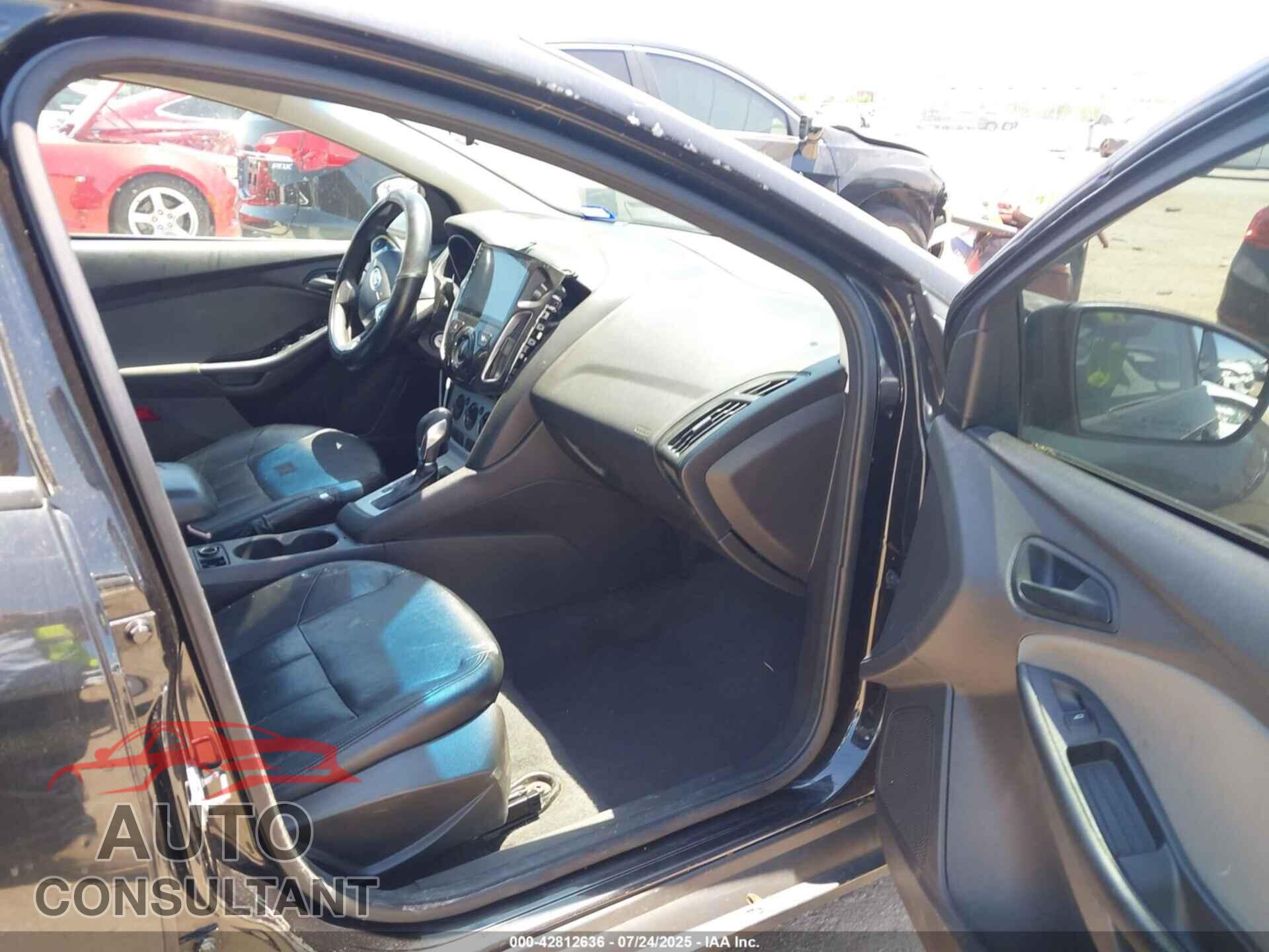 FORD FOCUS 2012 - 1FAHP3F21CL347242