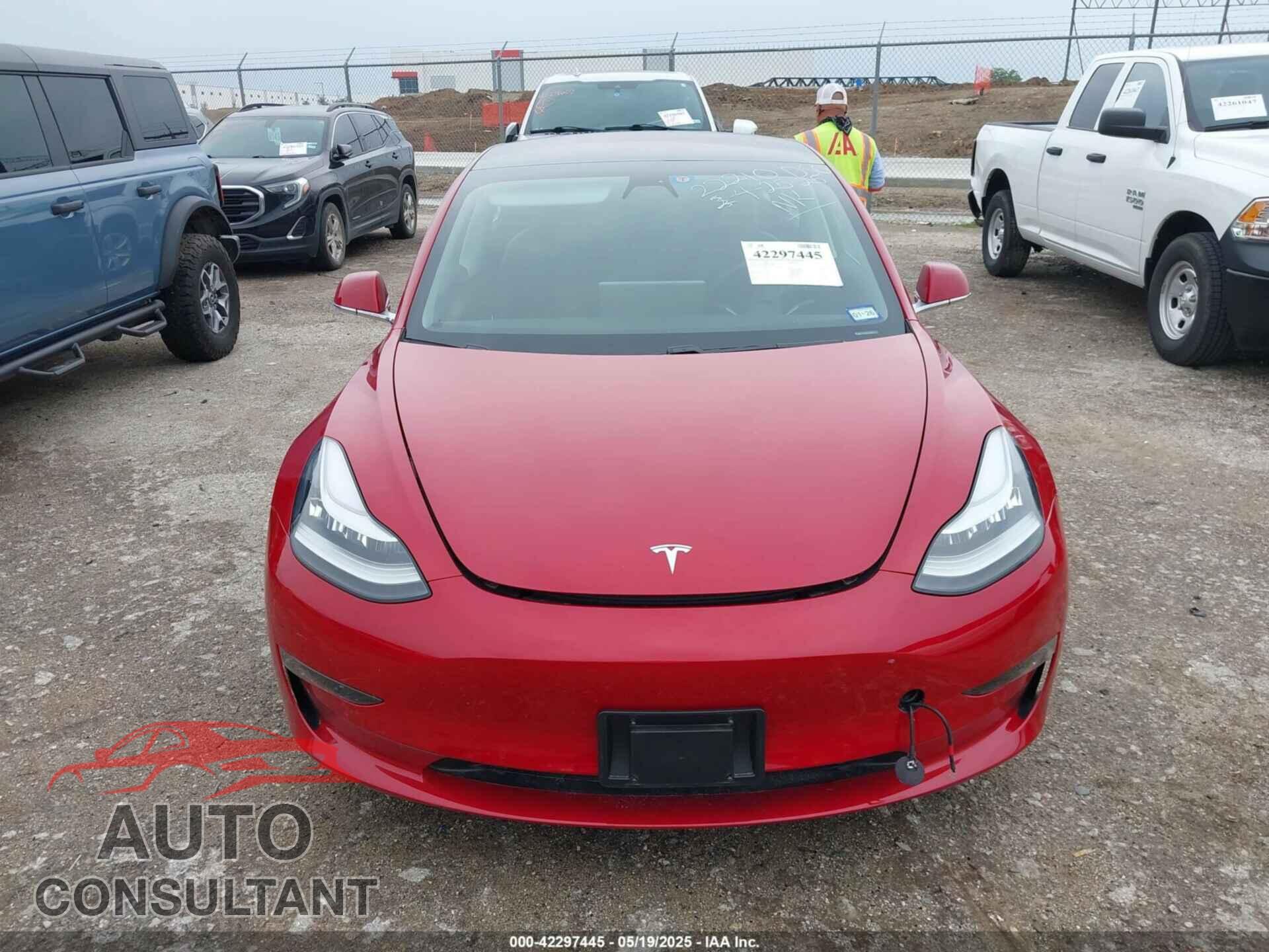 TESLA MODEL 3 2018 - 5YJ3E1EB8JF119898