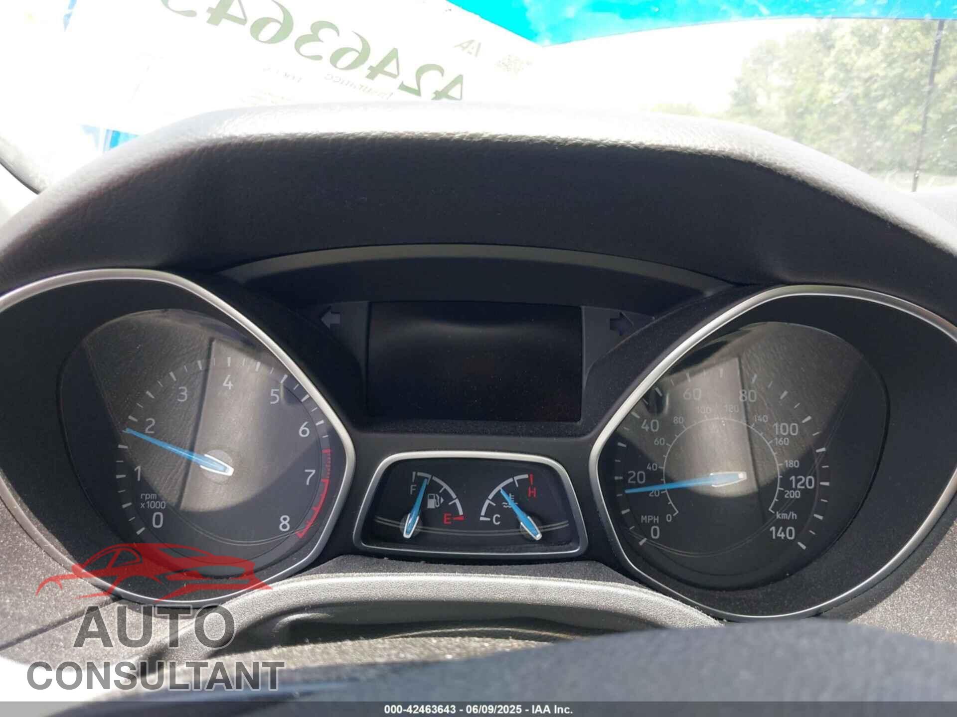 FORD FOCUS 2018 - 1FADP3FE8JL238024