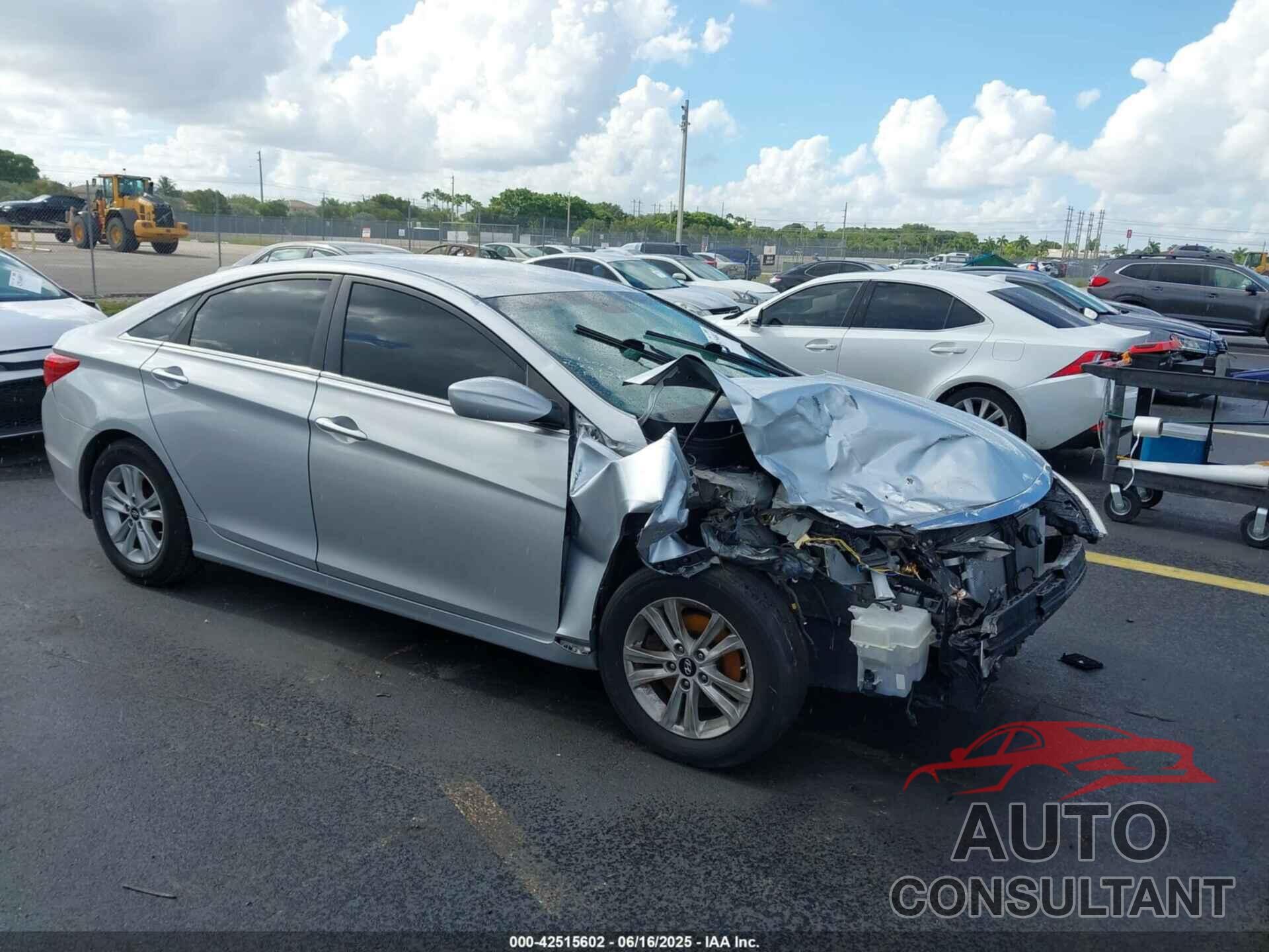 HYUNDAI SONATA 2011 - 5NPEB4AC3BH284729