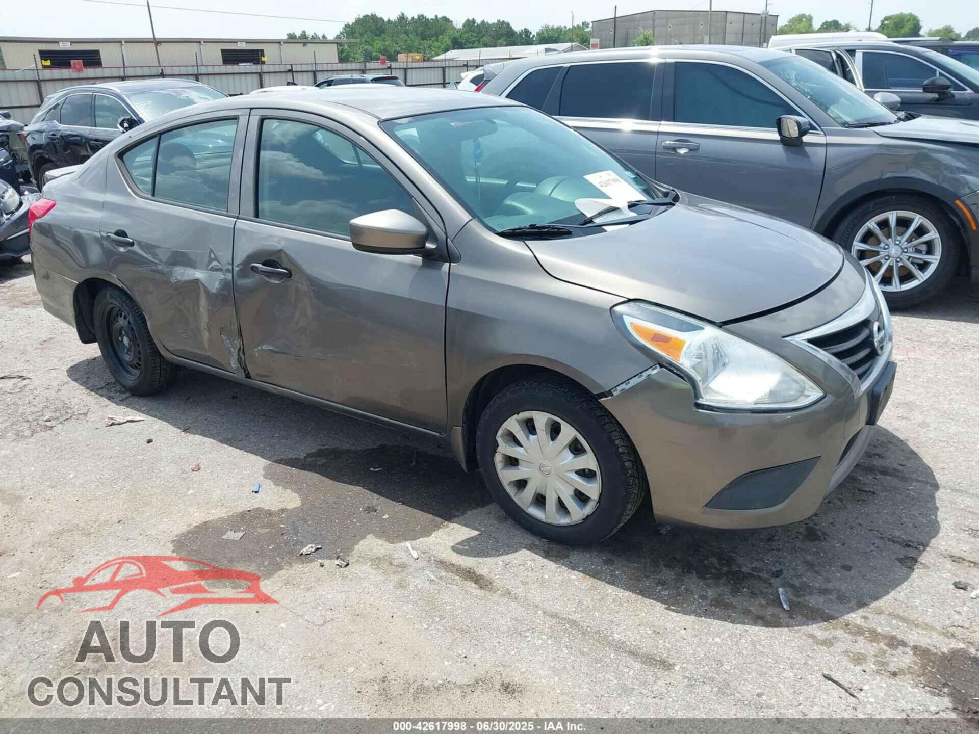 NISSAN VERSA 2017 - 3N1CN7AP1HL855357