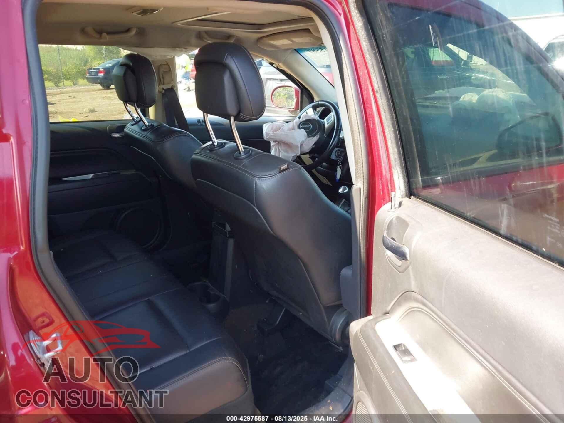 JEEP COMPASS 2016 - 1C4NJCEA1GD803117