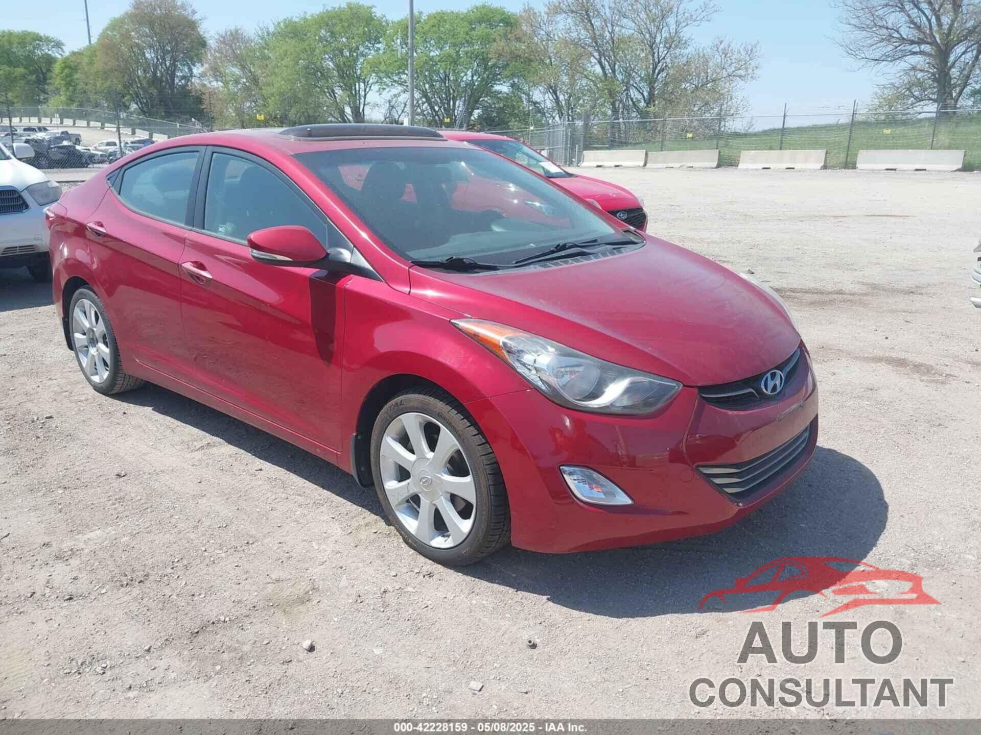 HYUNDAI ELANTRA 2012 - KMHDH4AE8CU449009