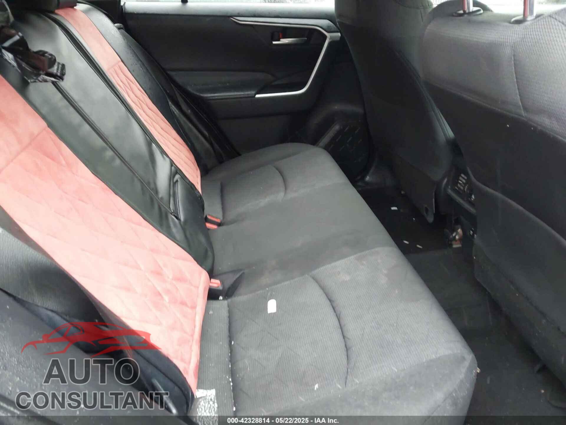 TOYOTA RAV4 2019 - JTMP1RFV7KD516029