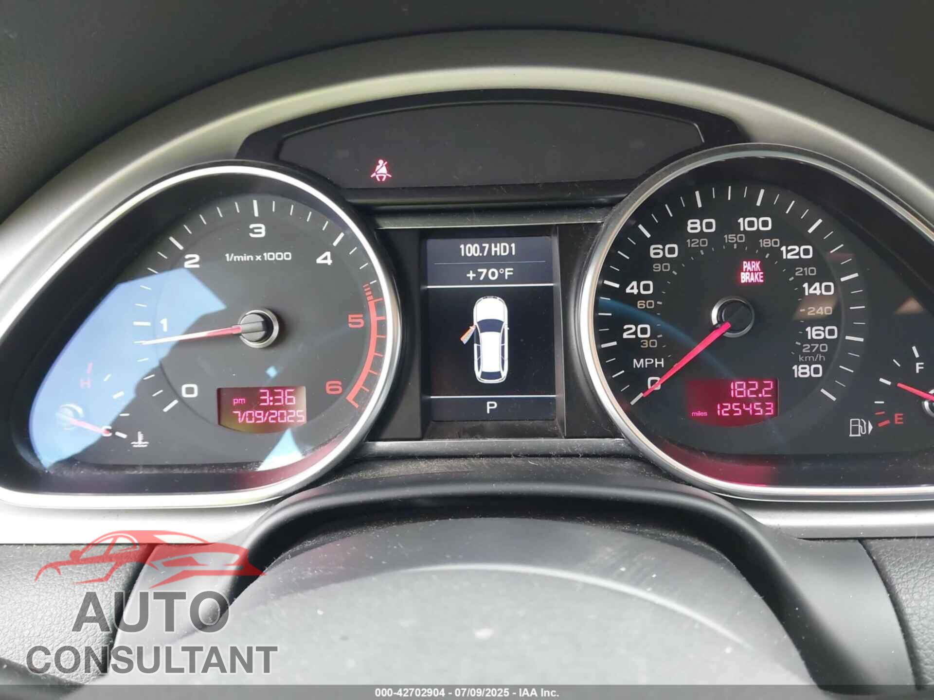 AUDI Q7 2011 - WA1VMAFEXBD008325