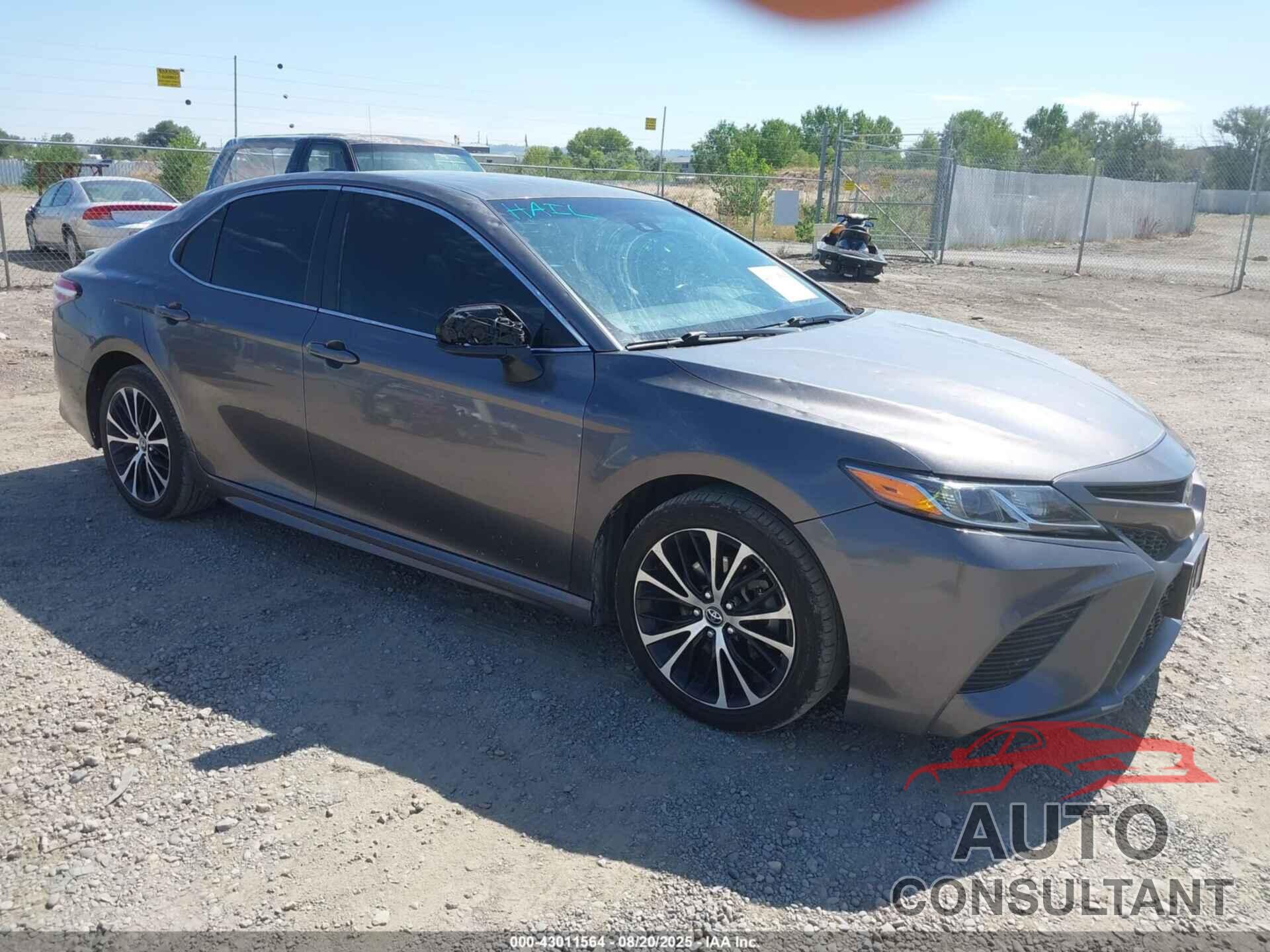 TOYOTA CAMRY 2020 - 4T1G11AK6LU306047