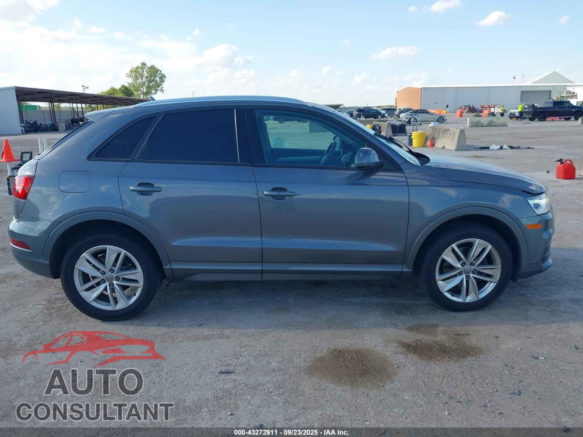 AUDI Q3 2017 - WA1BCCFS2HR012002