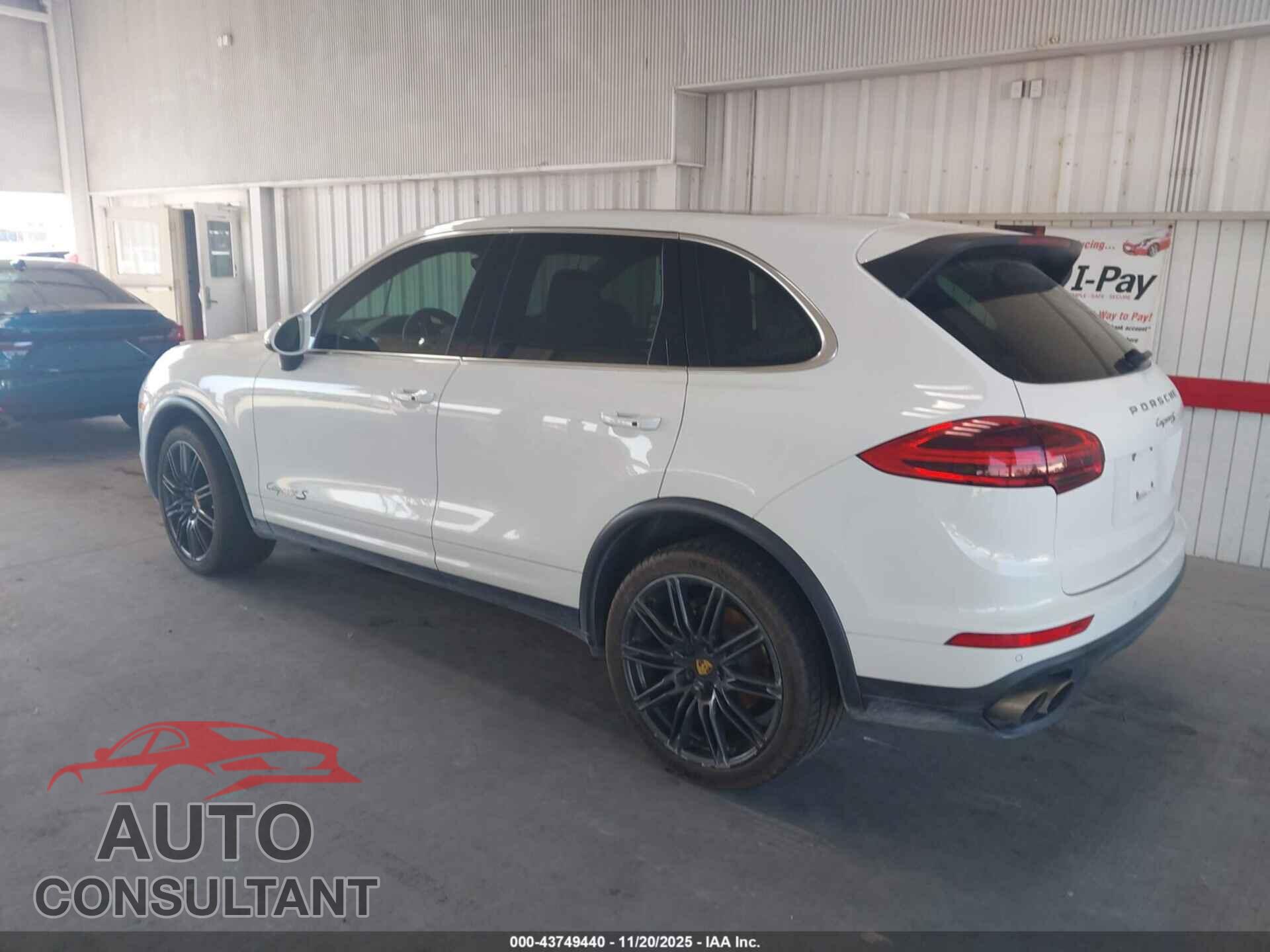 PORSCHE CAYENNE 2016 - WP1AB2A25GLA95396
