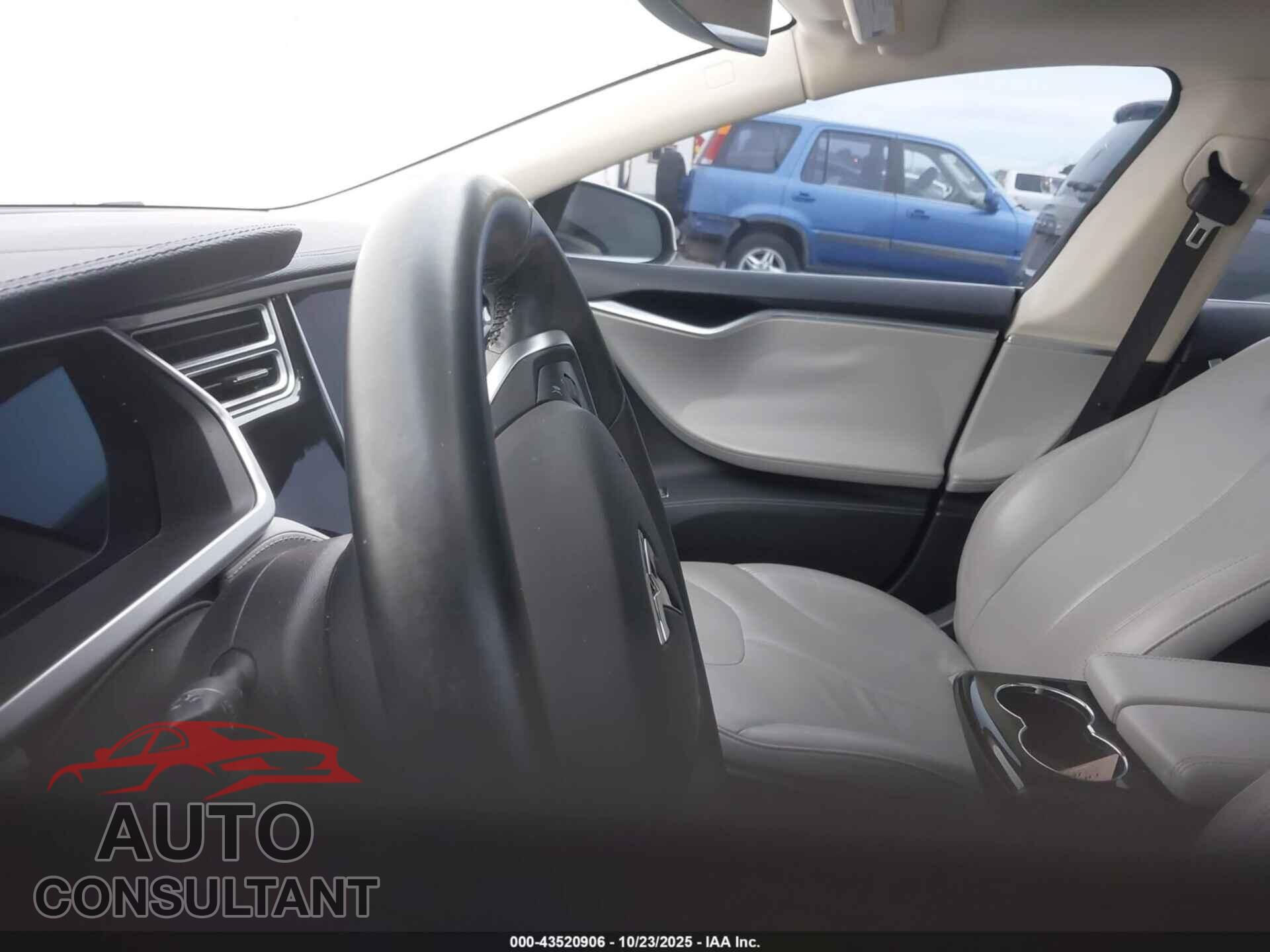 TESLA MODEL S 2013 - 5YJSA1CN1DFP26170