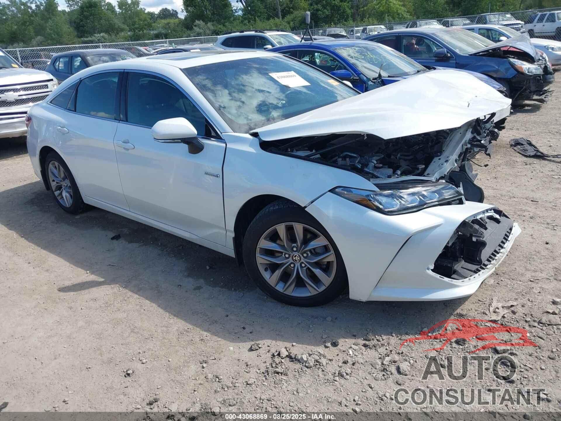 TOYOTA AVALON 2021 - 4T1AA1AB8MU005173