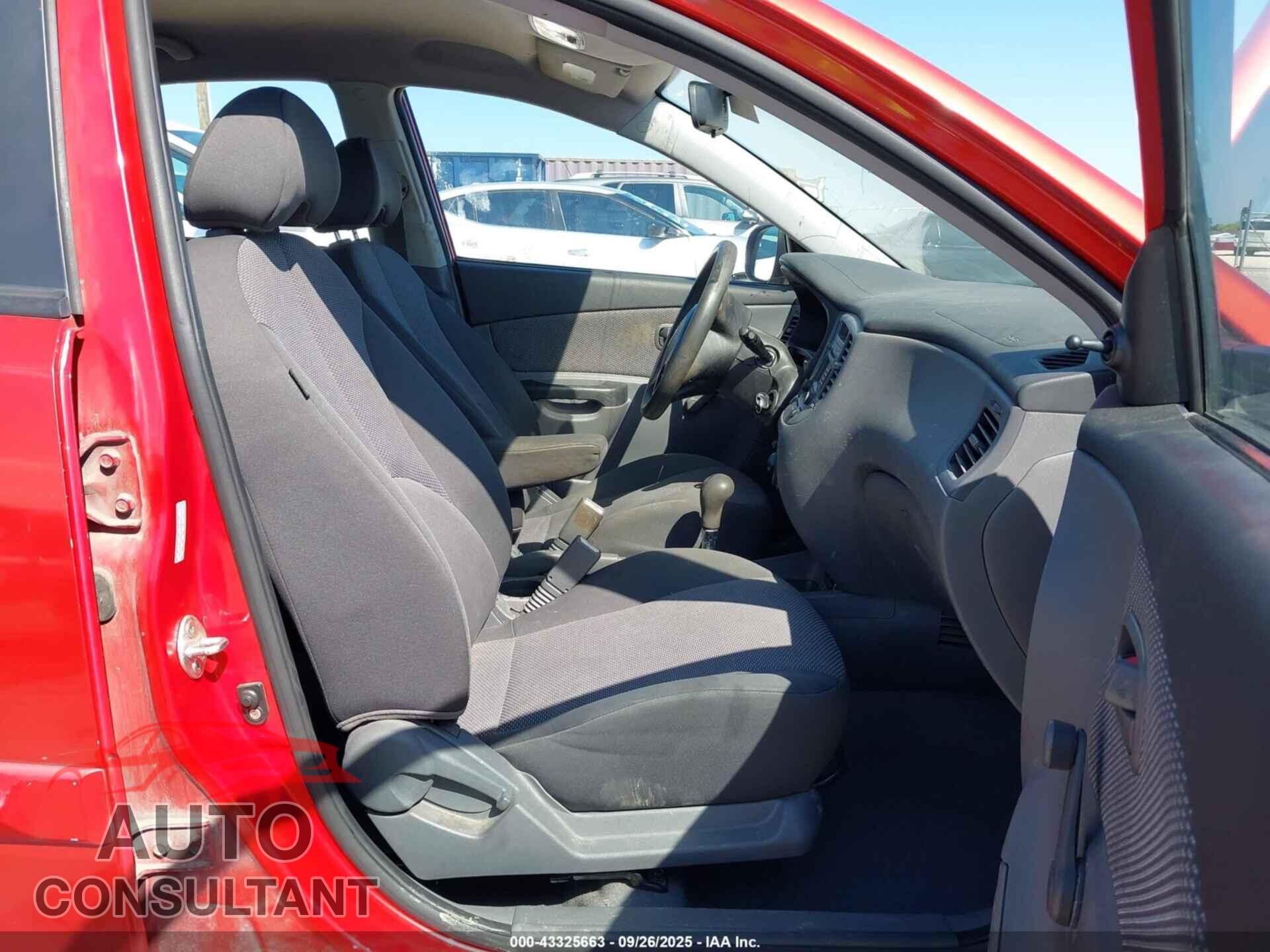 KIA RIO 2011 - KNADH4A39B6954768