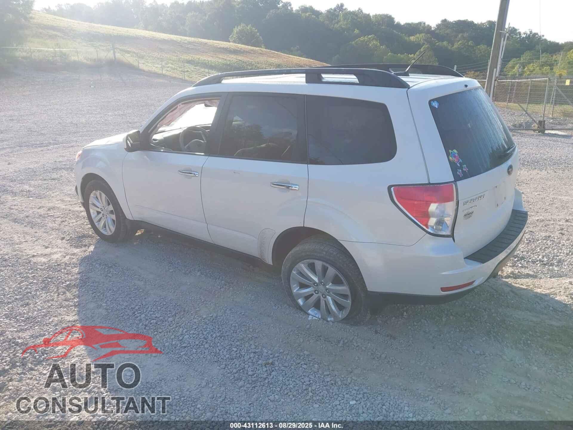 SUBARU FORESTER 2013 - JF2SHAEC0DH446541