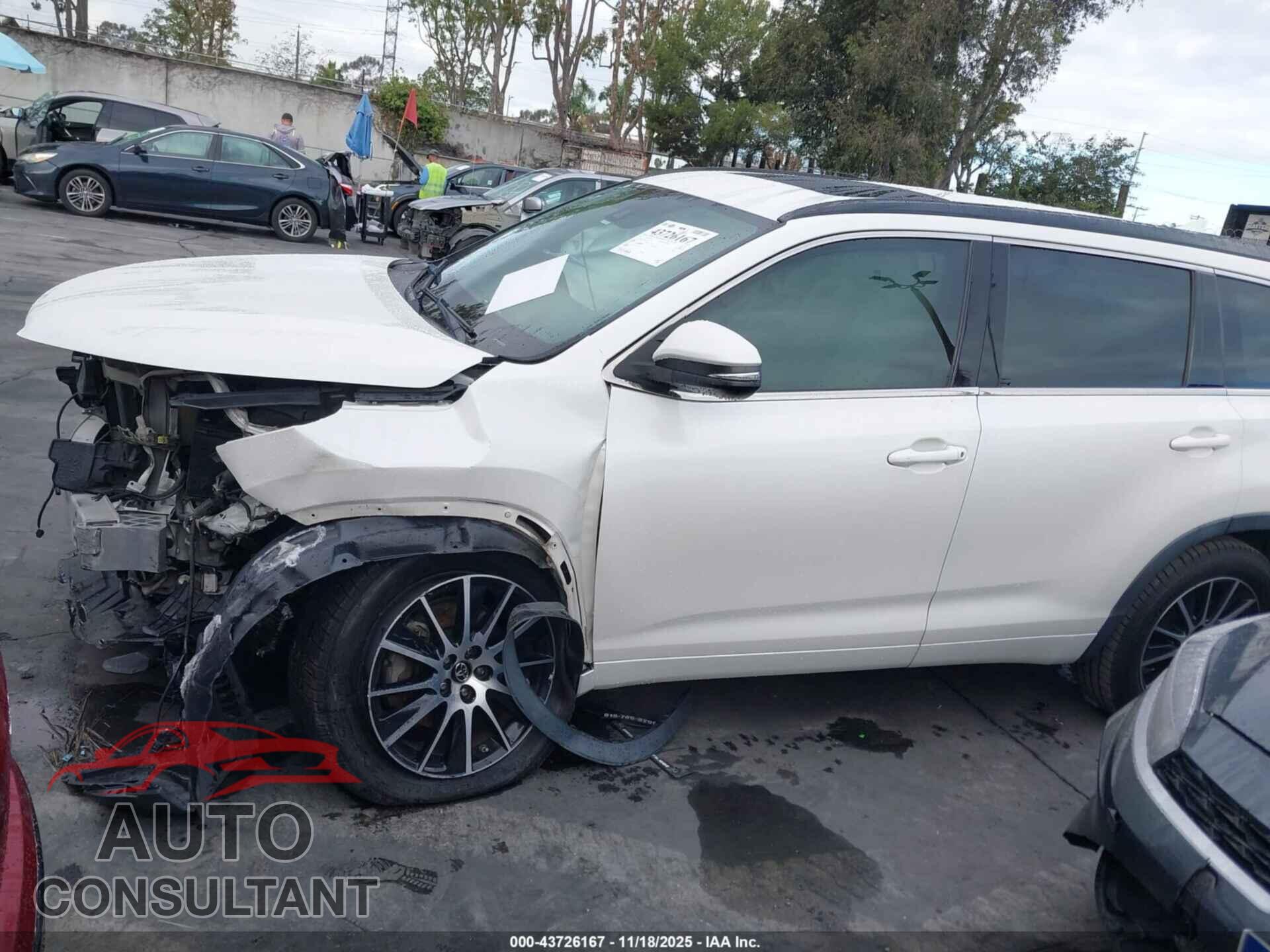 TOYOTA HIGHLANDER 2017 - 5TDKZRFH9HS513787