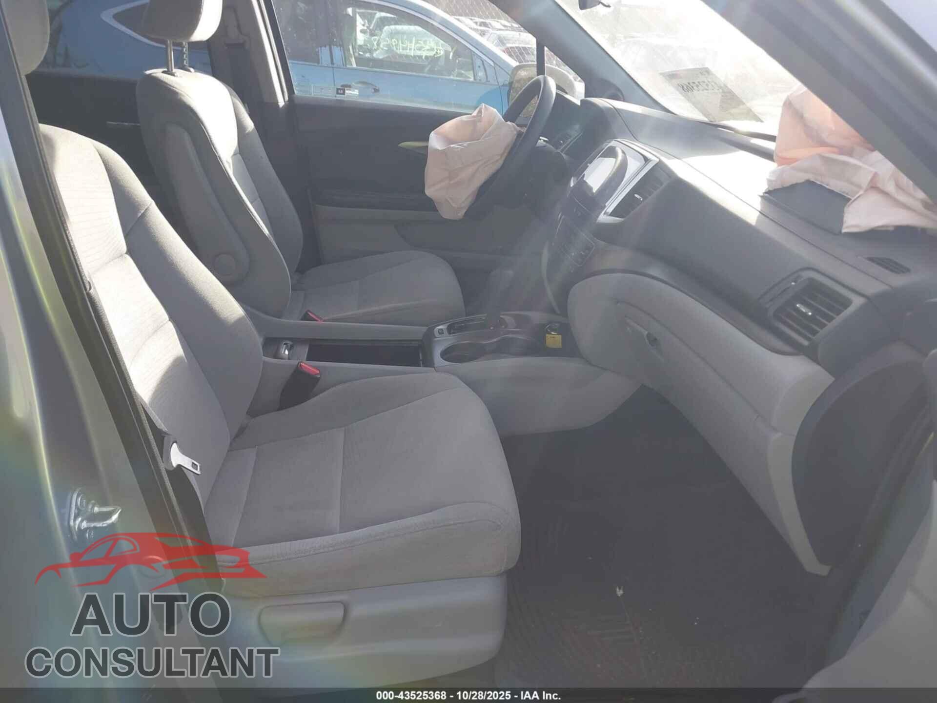 HONDA PILOT 2017 - 5FNYF6H30HB025237