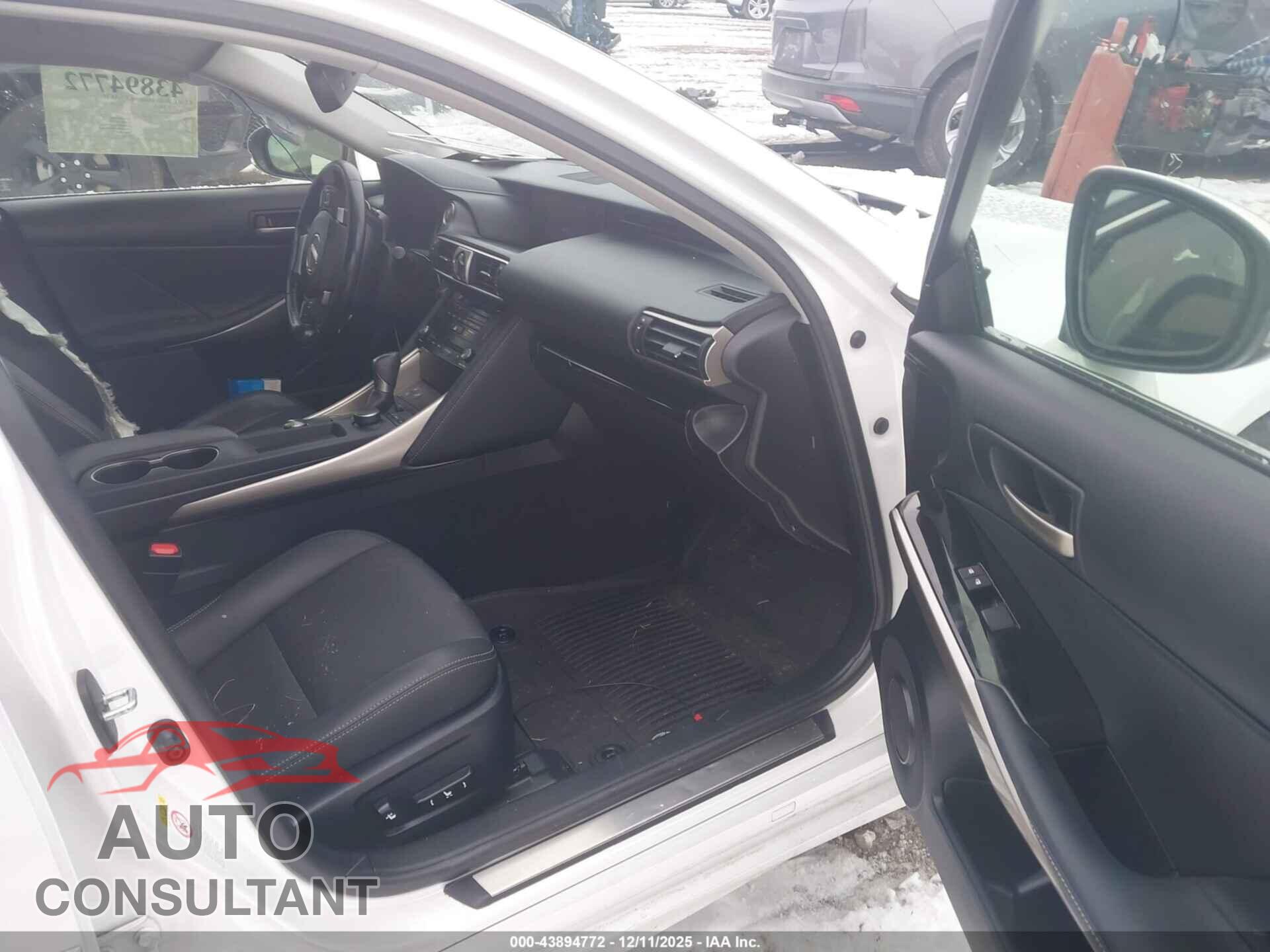 LEXUS IS 300 2017 - JTHCM1D20H5016375