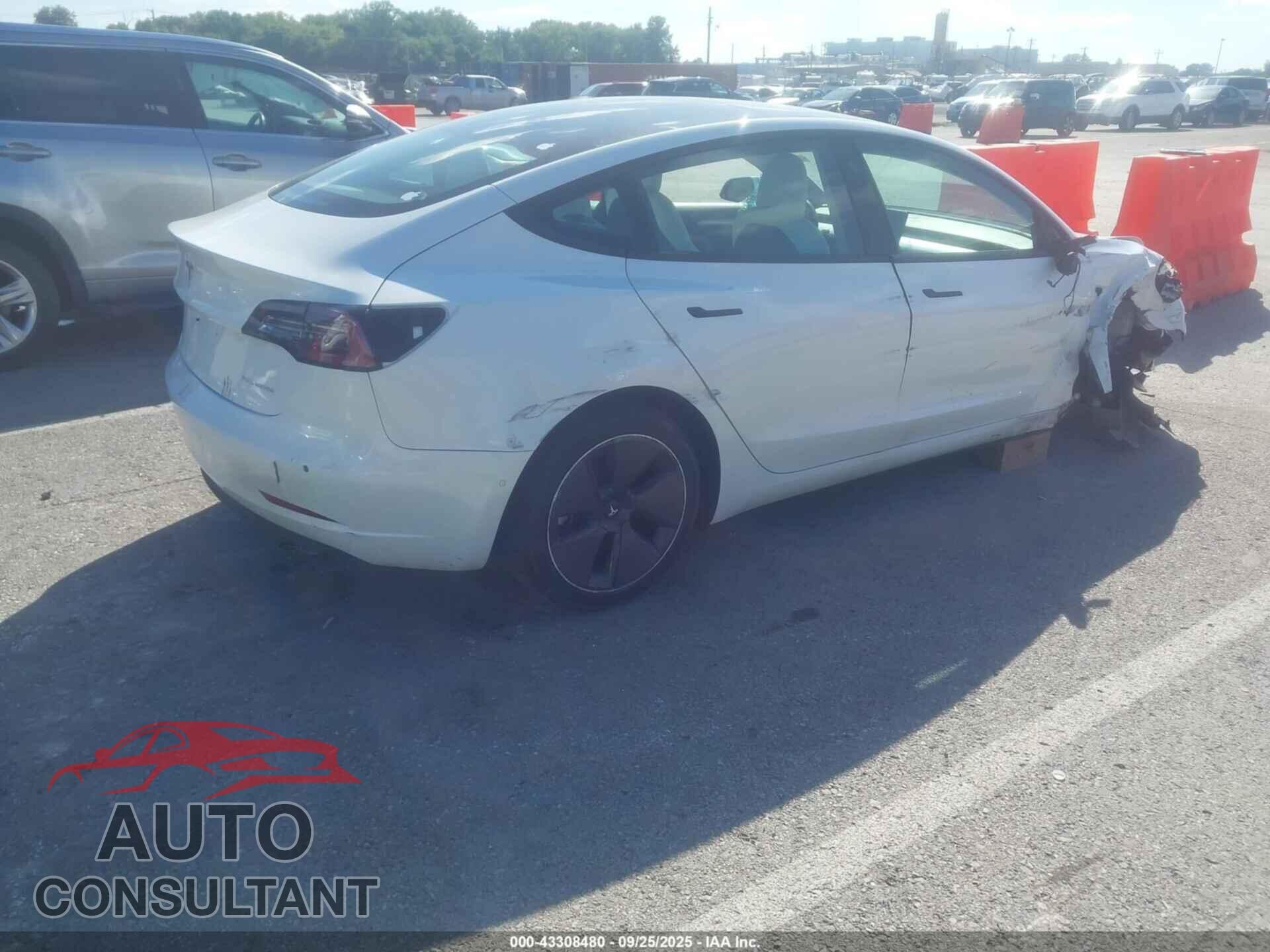 TESLA MODEL 3 2021 - 5YJ3E1EB4MF079484