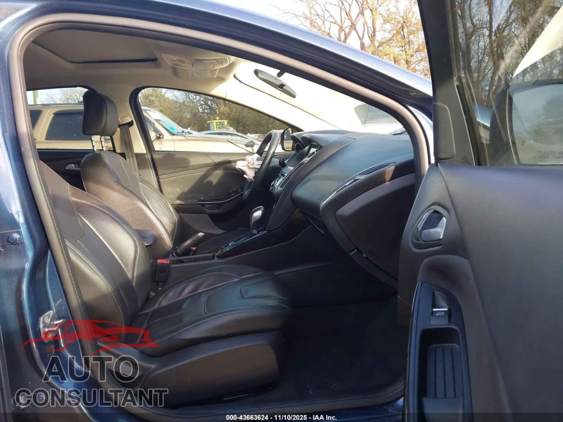 FORD FOCUS 2018 - 1FADP3J24JL246571