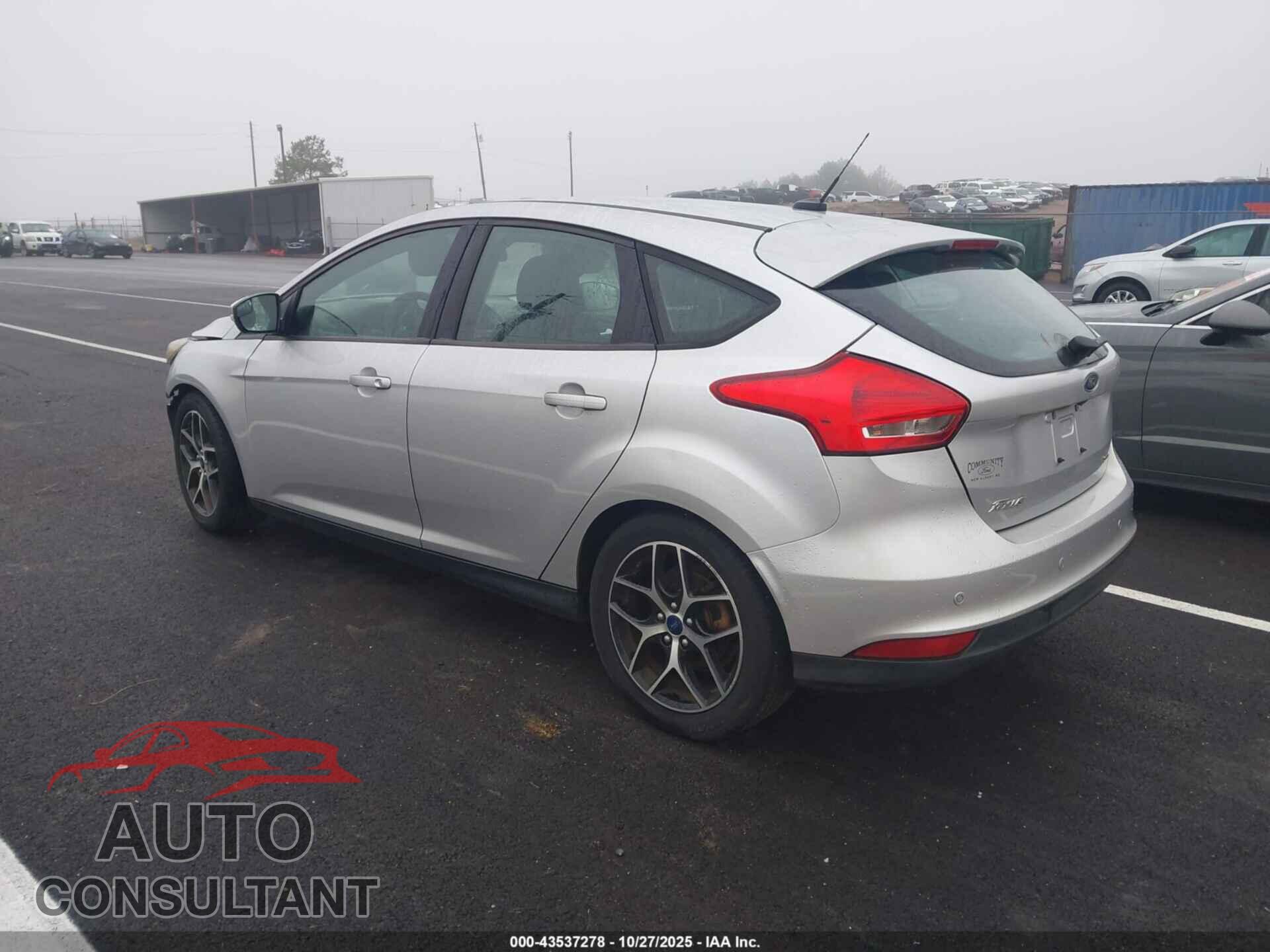 FORD FOCUS 2017 - 1FADP3M27HL248952