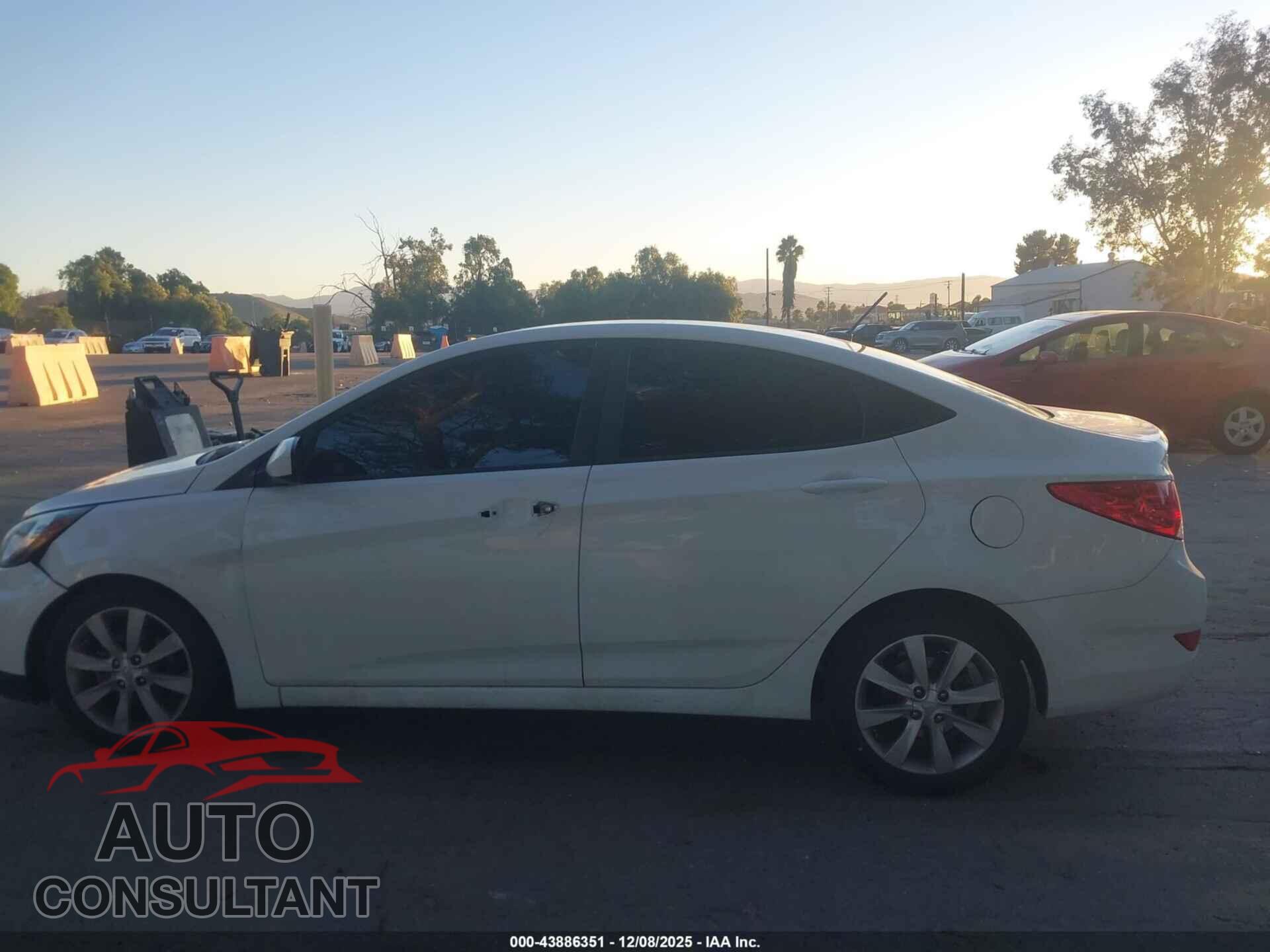 HYUNDAI ACCENT 2012 - KMHCU4AE3CU264079