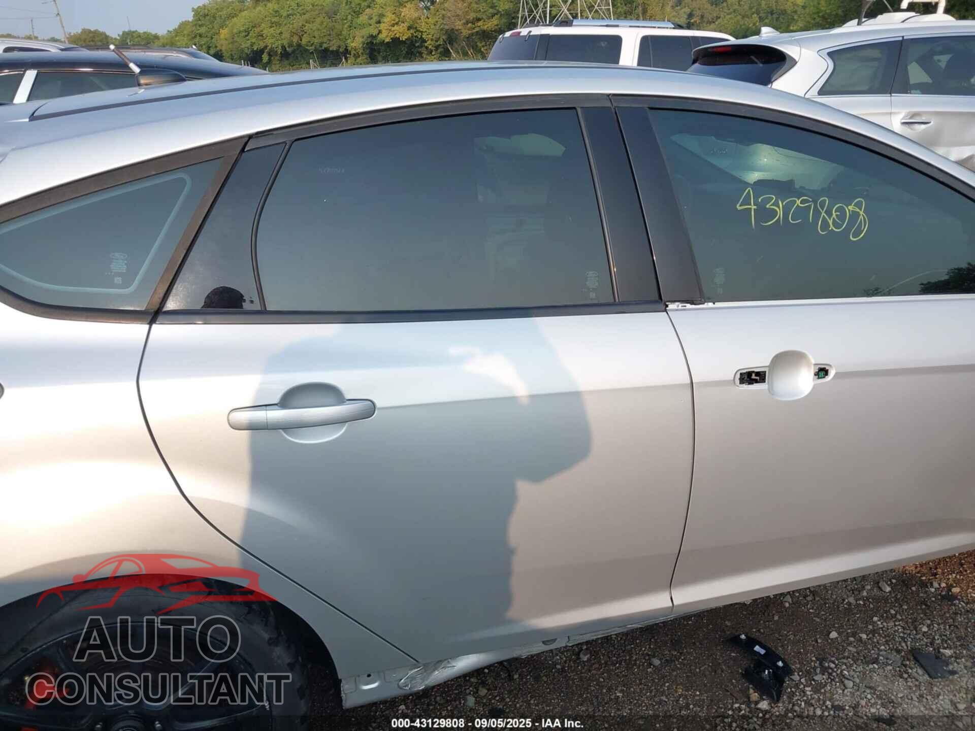 FORD FOCUS ST 2014 - 1FADP3L97EL181215