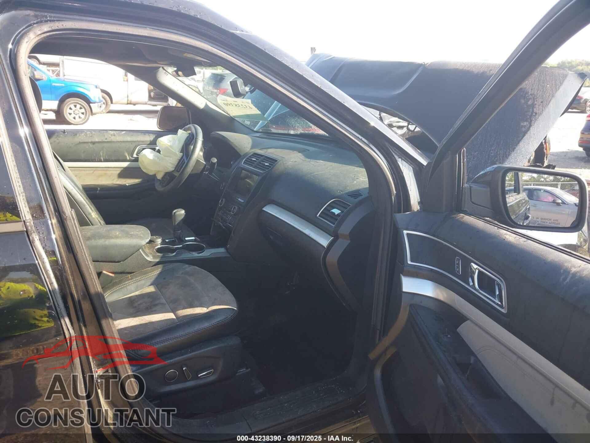 FORD EXPLORER 2017 - 1FM5K8D82HGD37976