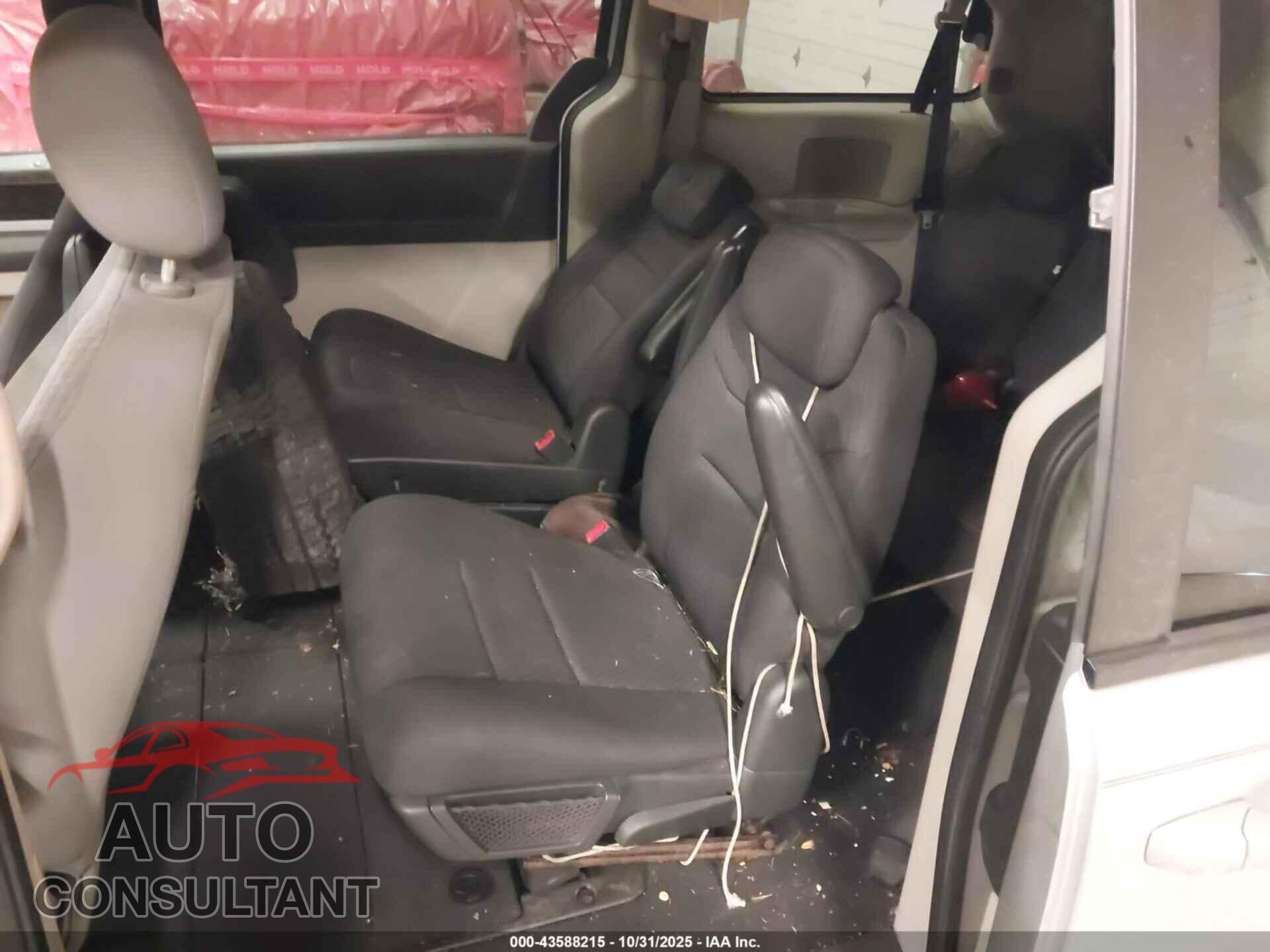 DODGE GRAND CARAVAN 2010 - 2D4RN5D13AR201510