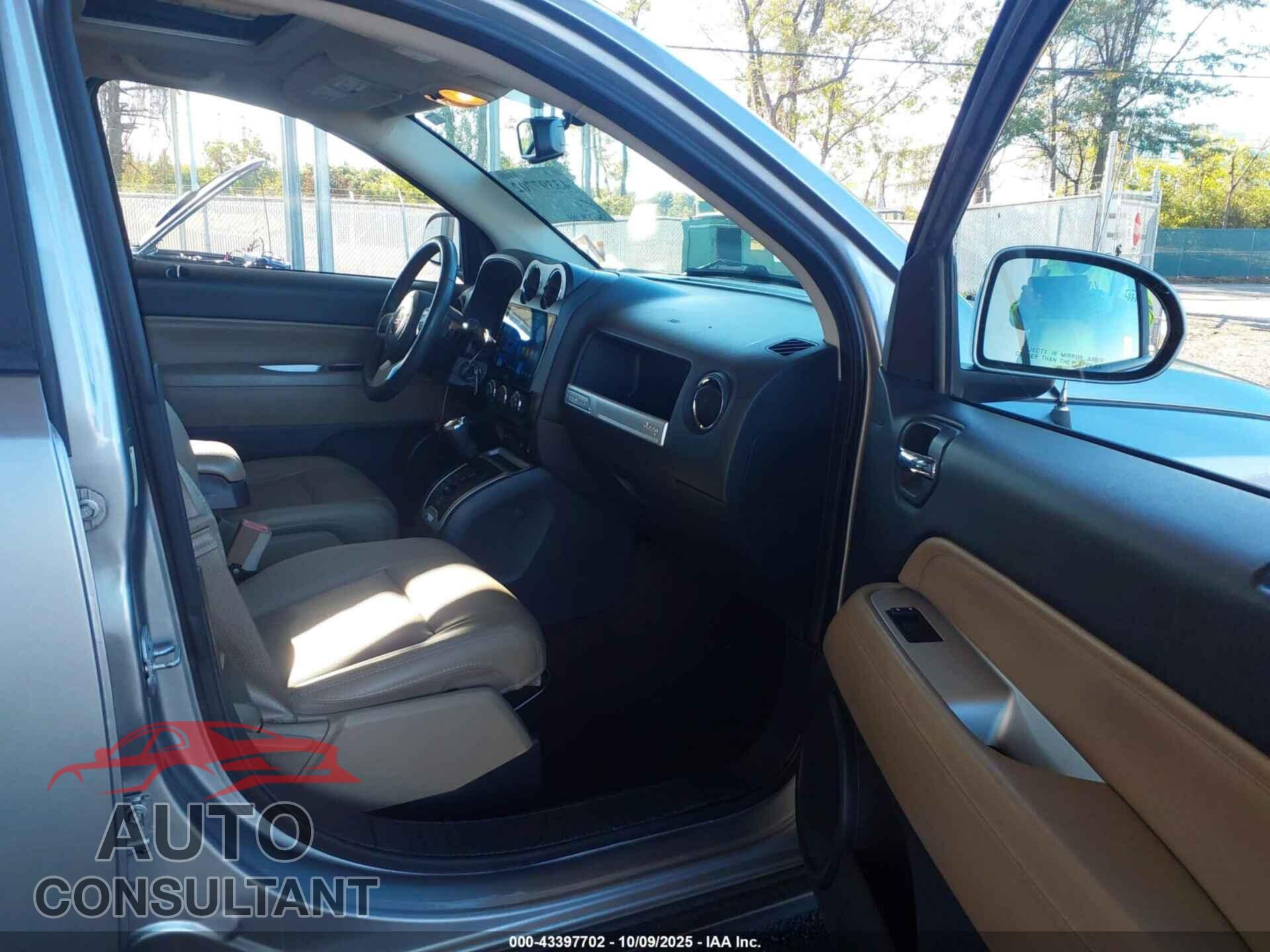 JEEP COMPASS 2015 - 1C4NJCEA7FD263870