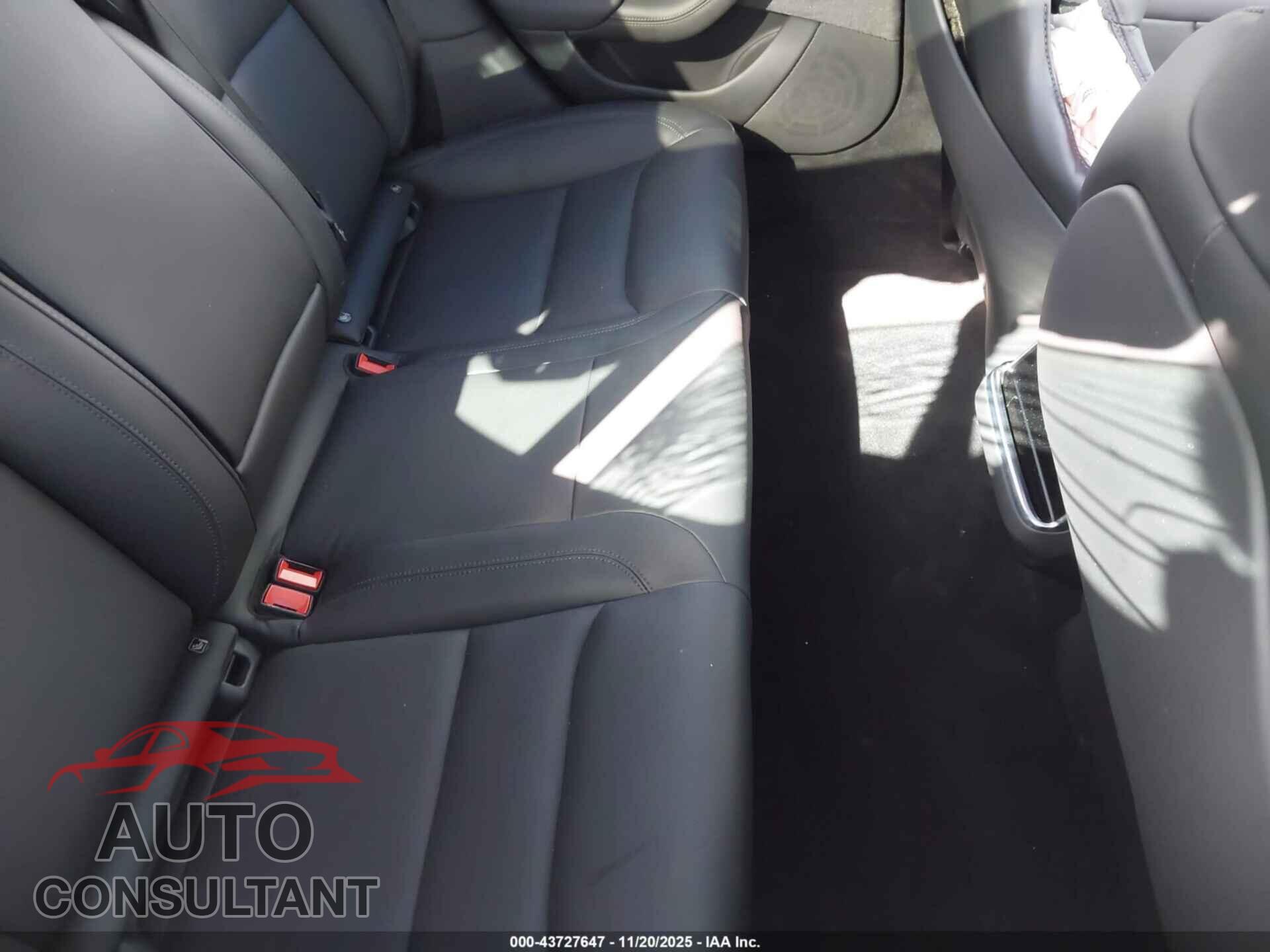 TESLA MODEL S 2023 - 5YJSA1E5XPF516491