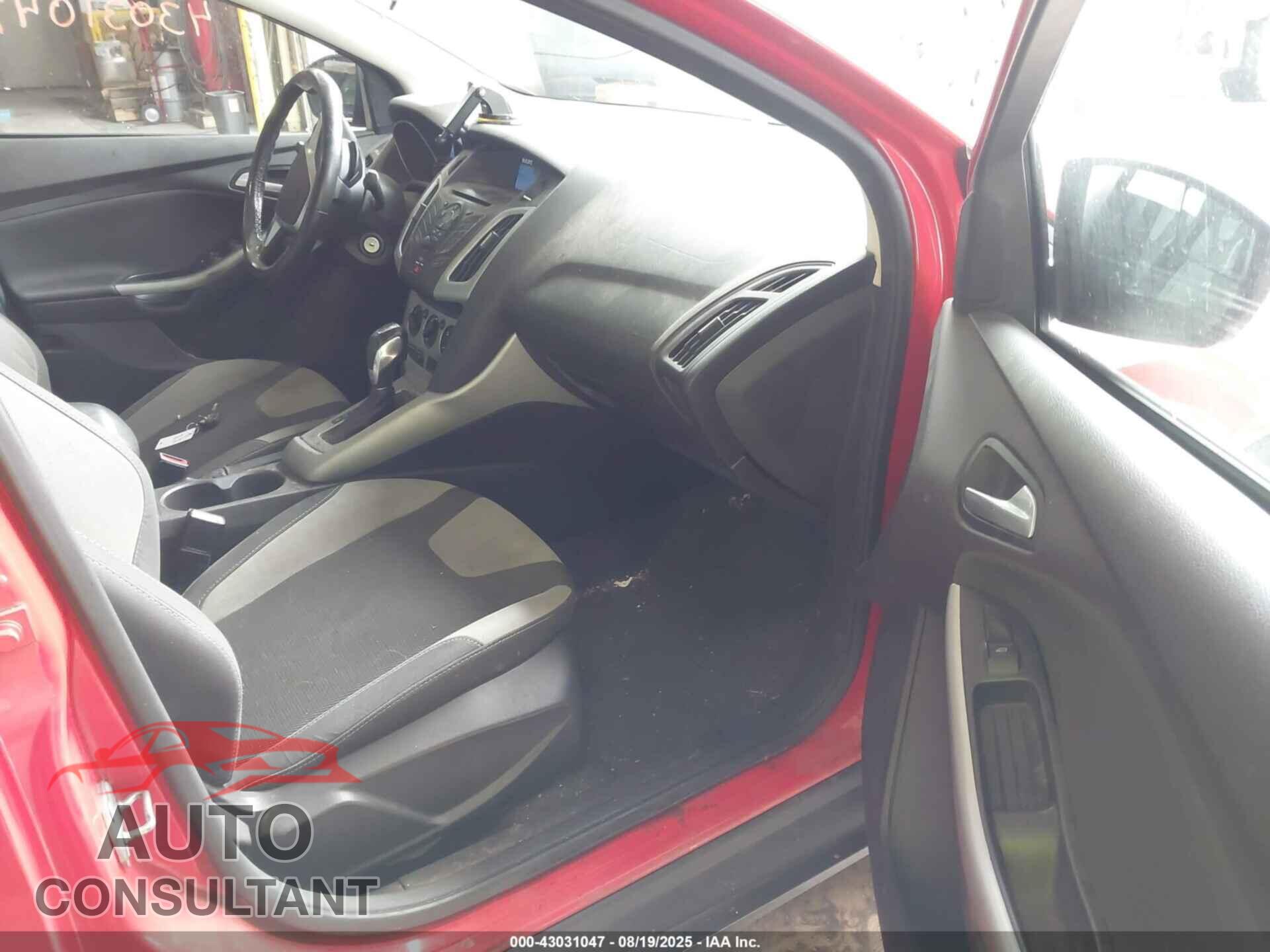 FORD FOCUS 2012 - 1FAHP3F21CL409349