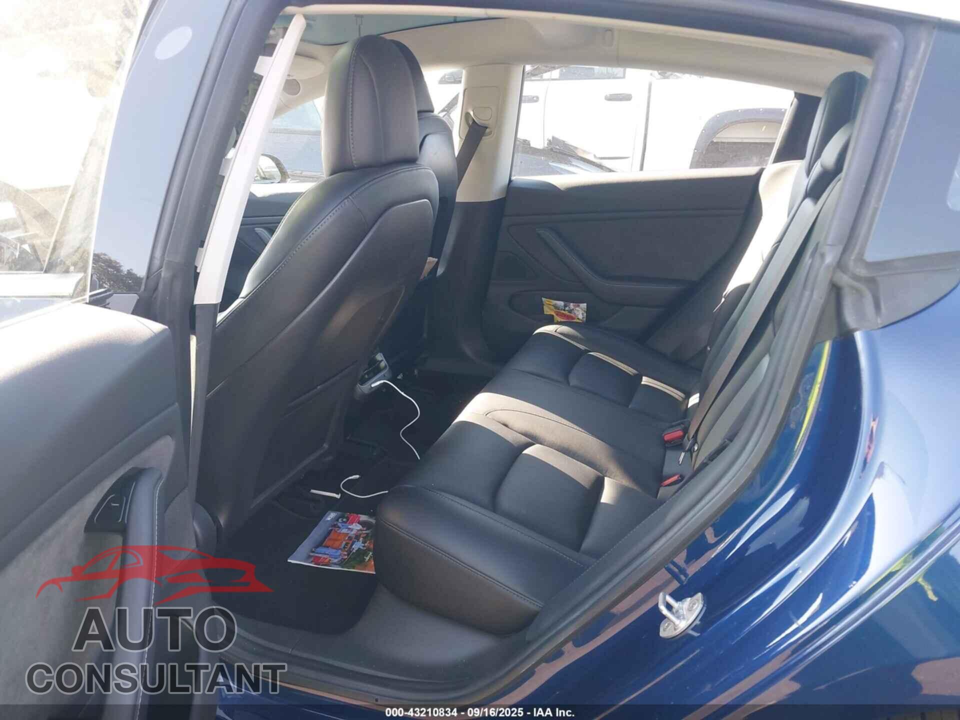 TESLA MODEL 3 2018 - 5YJ3E1EA1JF053010