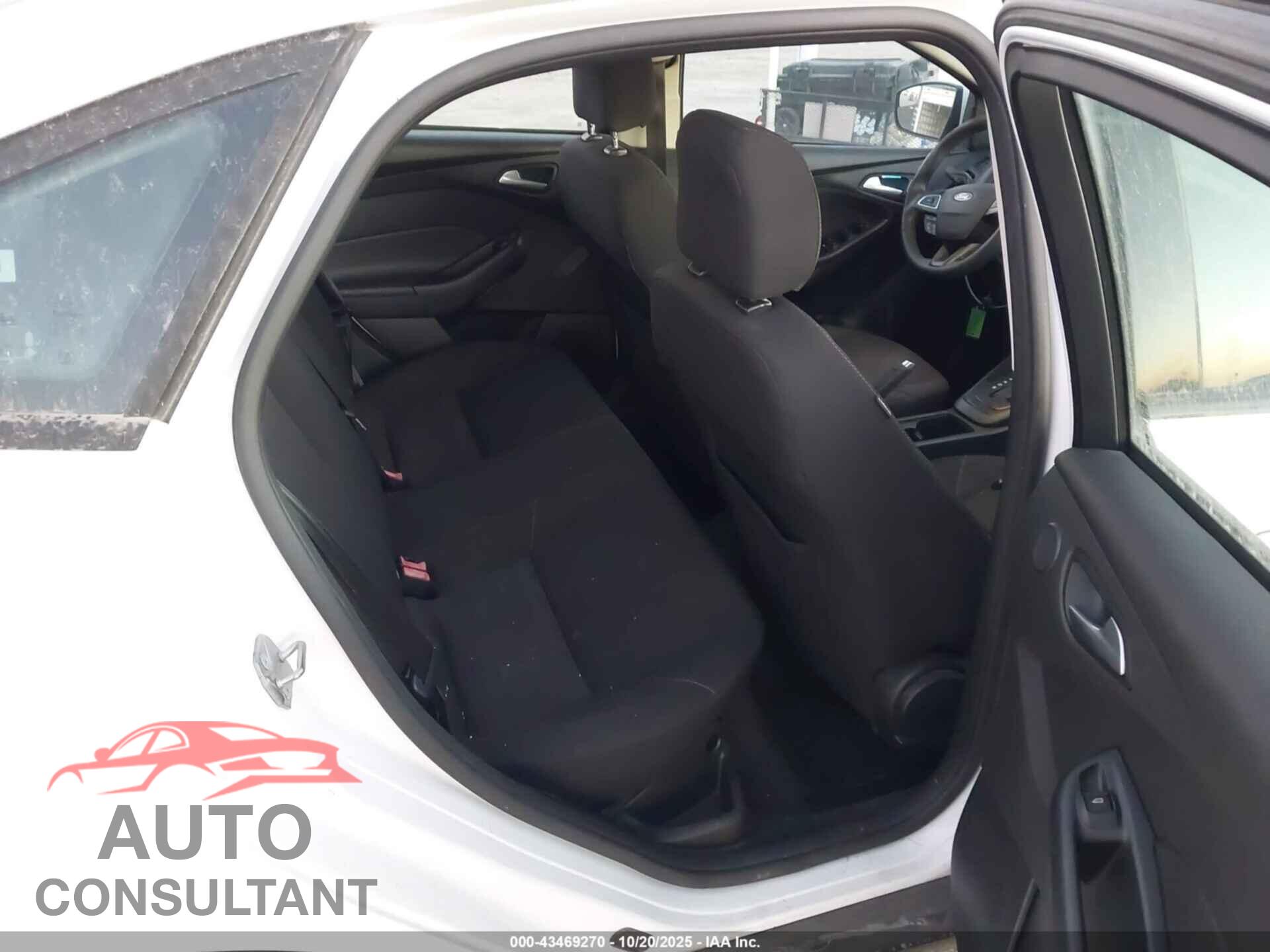 FORD FOCUS 2017 - 1FADP3H27HL248931