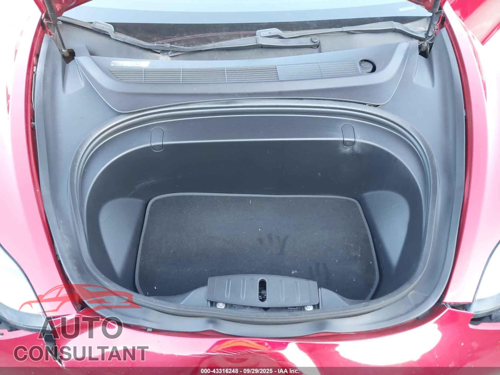 TESLA MODEL 3 2018 - 5YJ3E1EA8JF045888