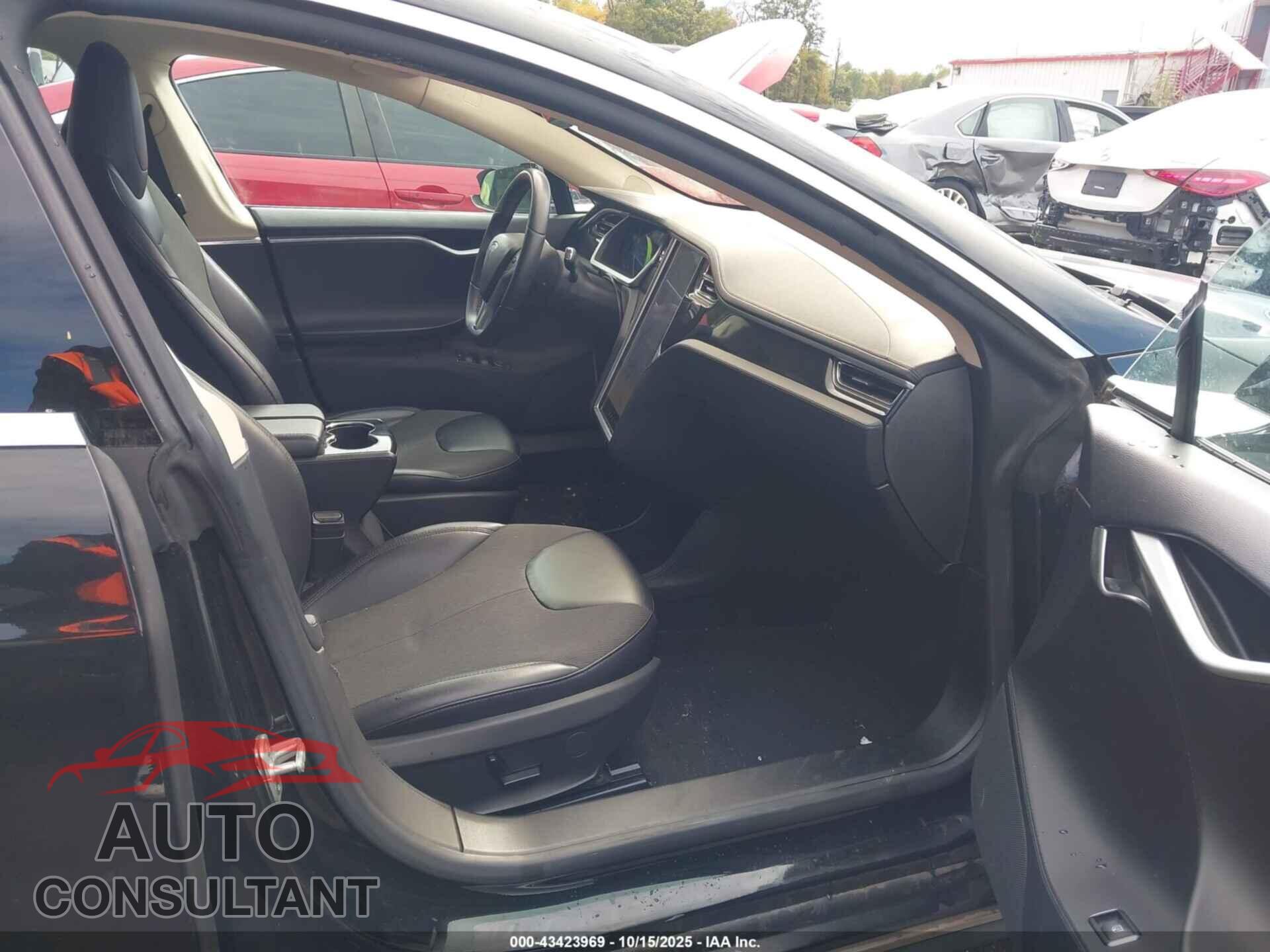 TESLA MODEL S 2013 - 5YJSA1AC7DFP10623
