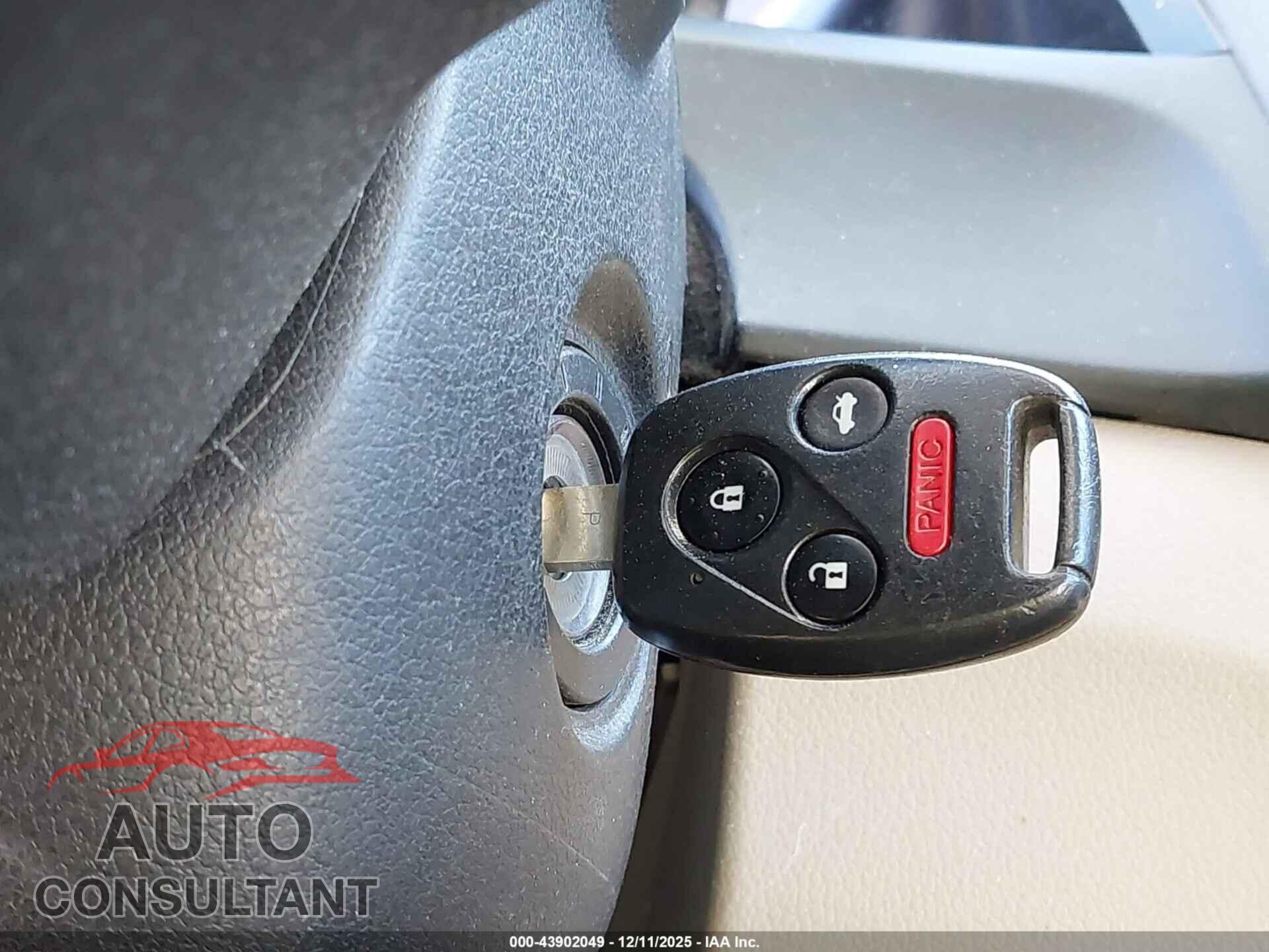 HONDA CIVIC 2012 - 2HGFB2F56CH565602