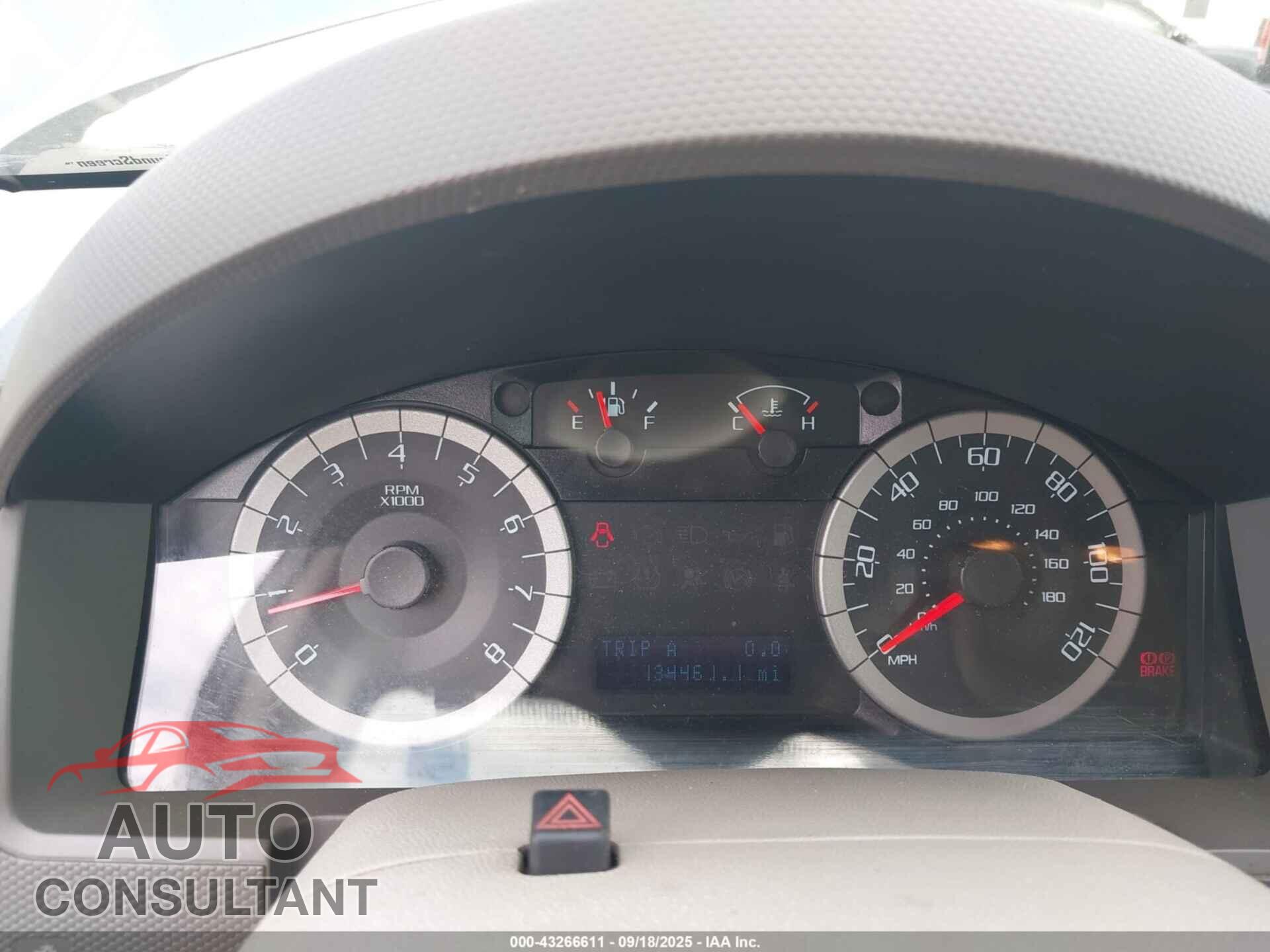 FORD ESCAPE 2010 - 1FMCU9DG5AKD24009