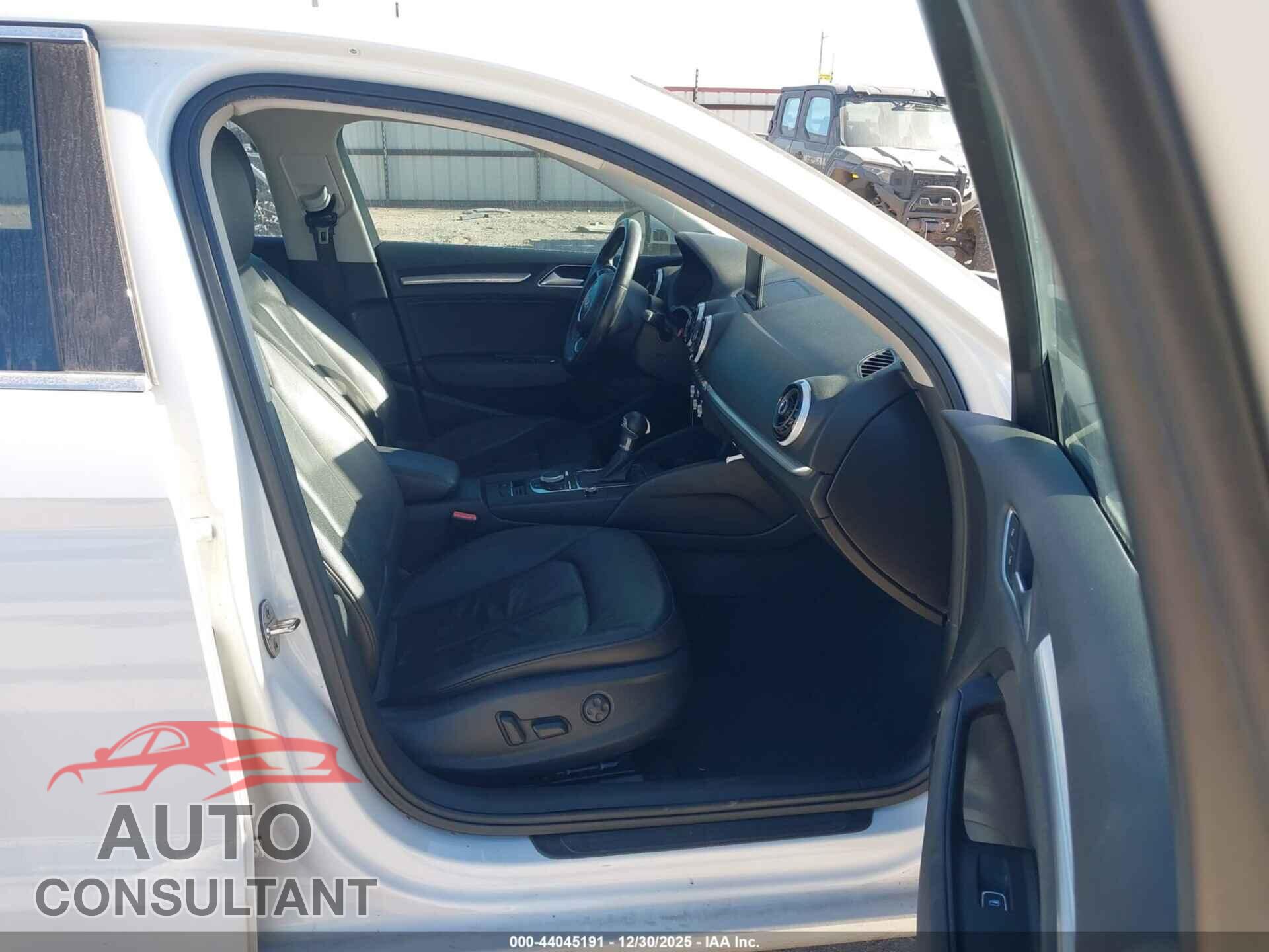 AUDI A3 2015 - WAUCCGFF4F1070934
