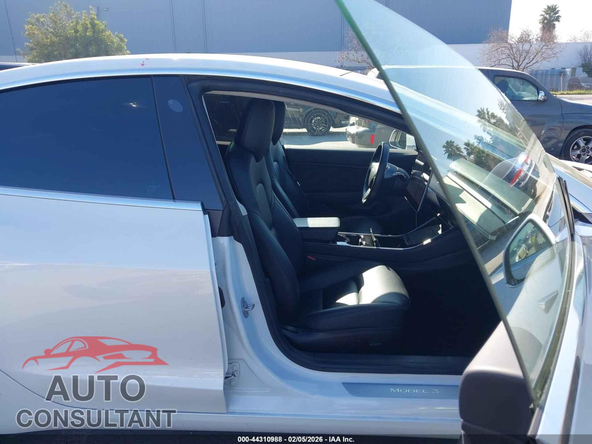 TESLA MODEL 3 2019 - 5YJ3E1EA5KF401604