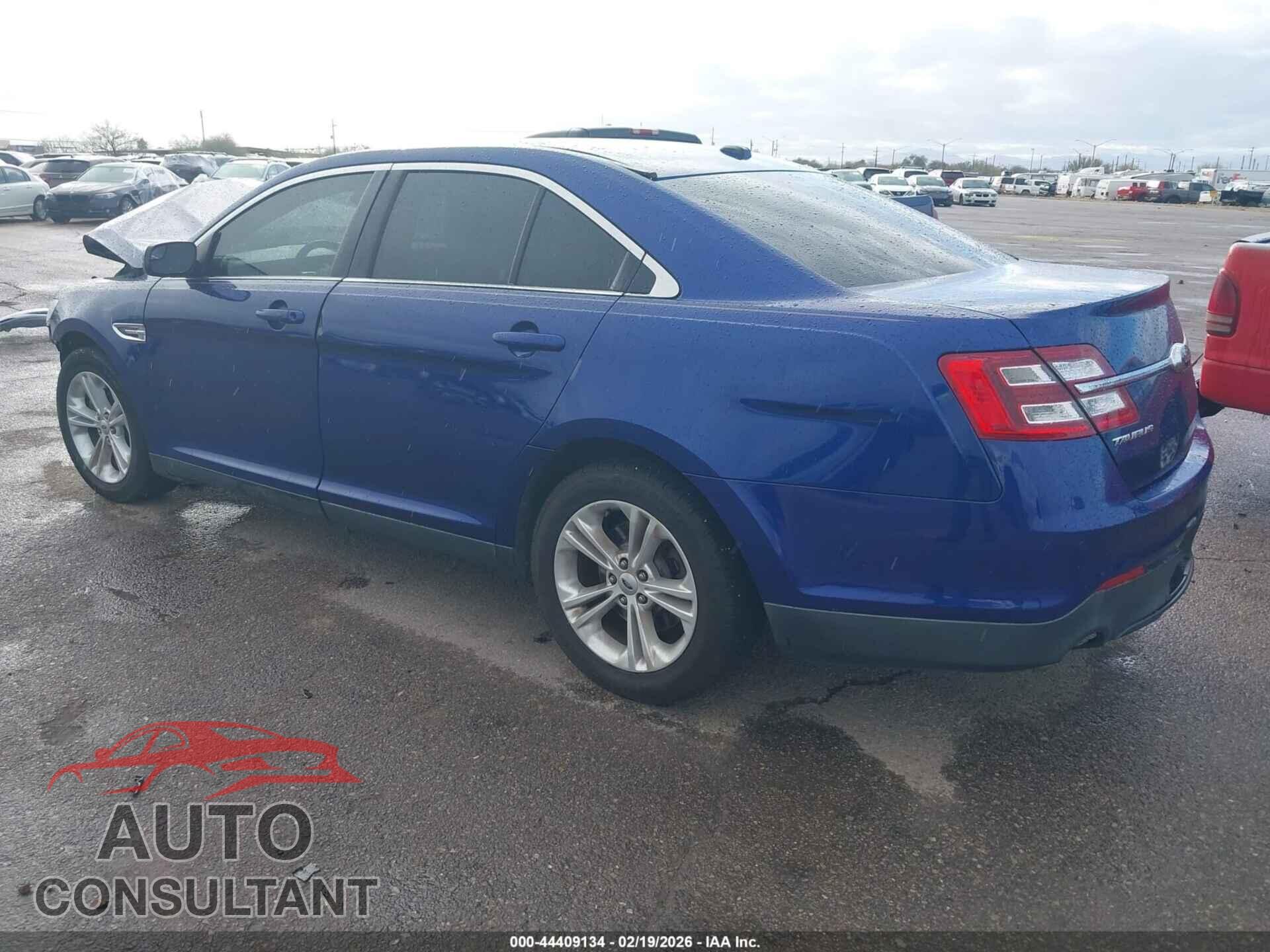 FORD TAURUS 2015 - 1FAHP2E82FG102169