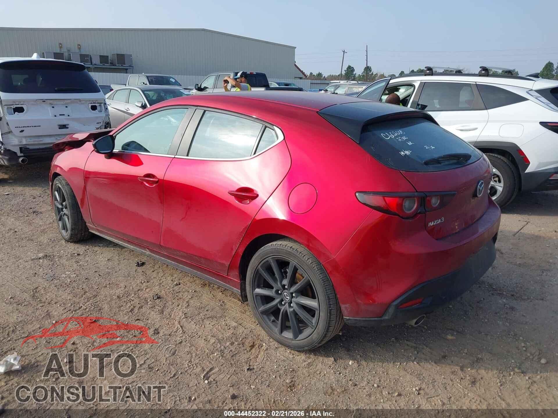 MAZDA MAZDA3 2024 - JM1BPAKM2R1722300